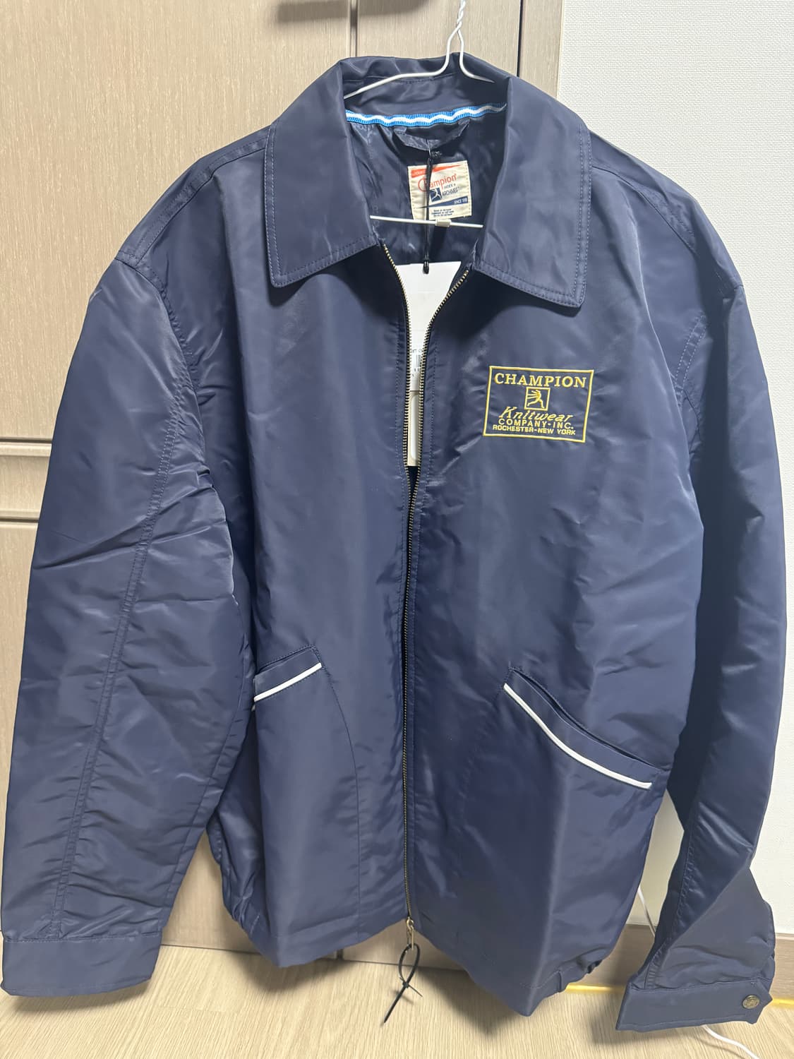 챔피언 네이비 자켓 판매합니다 (새상품) 상품이미지4