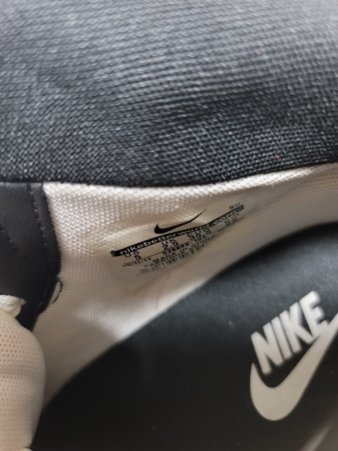 나이키 범고래 하이 220사이즈 새제품급이나 중창변색있음 
 상품이미지4