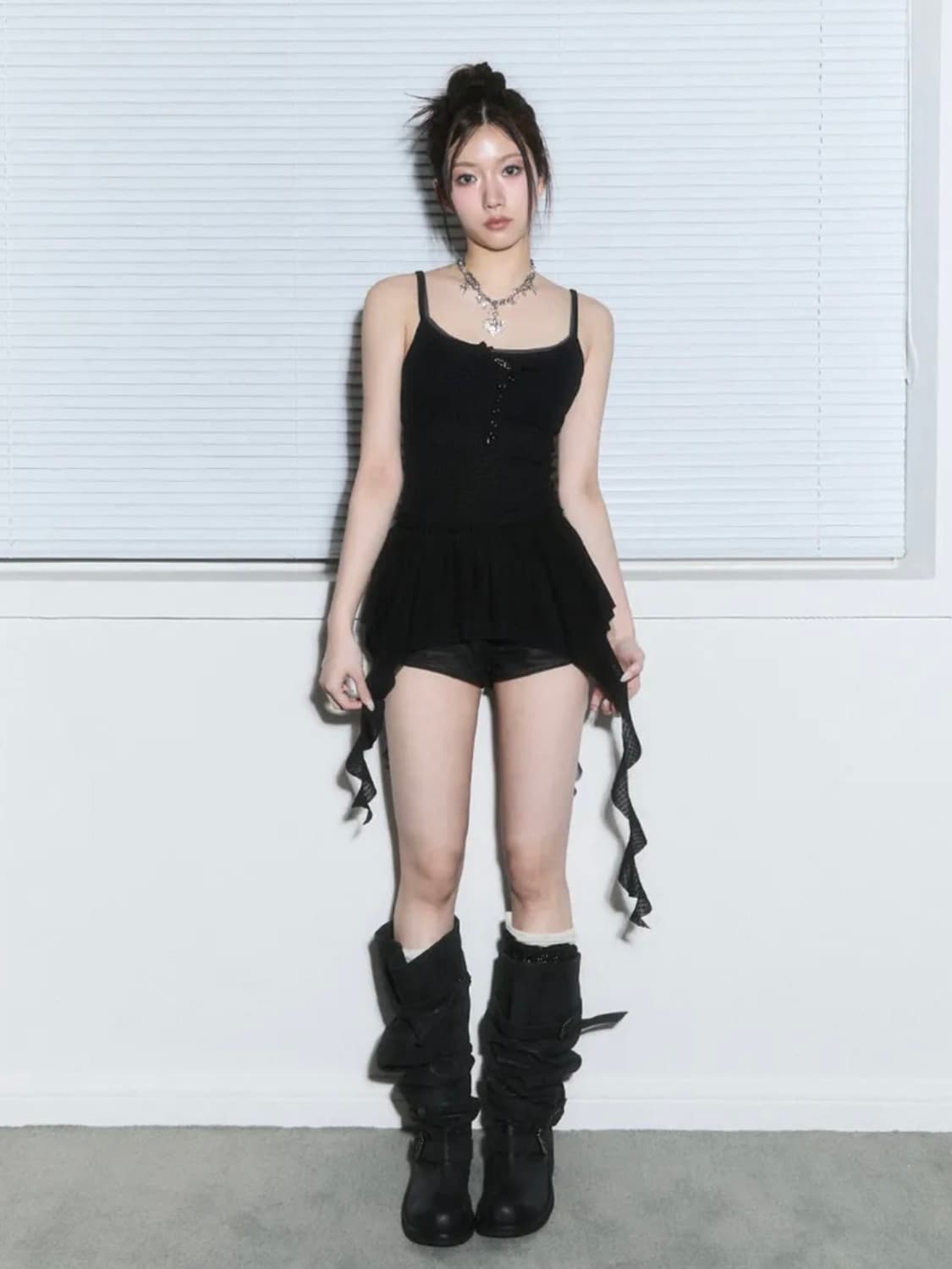 [ONE SIZE] 체리퀴리 프릴 레이어드 슬리브리스 블랙 상품이미지4