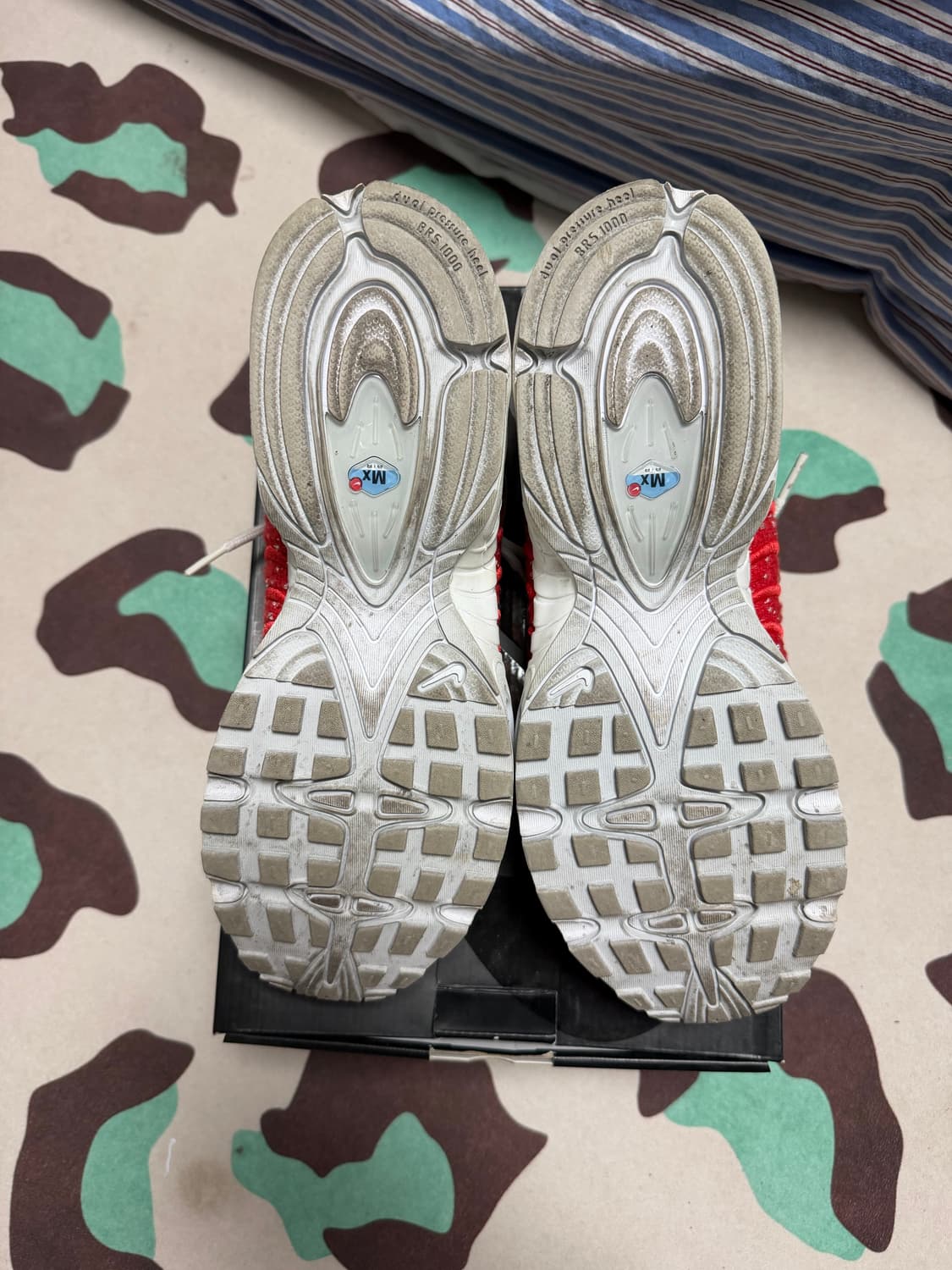 나이키 슈프림 테일윈드 상품이미지4