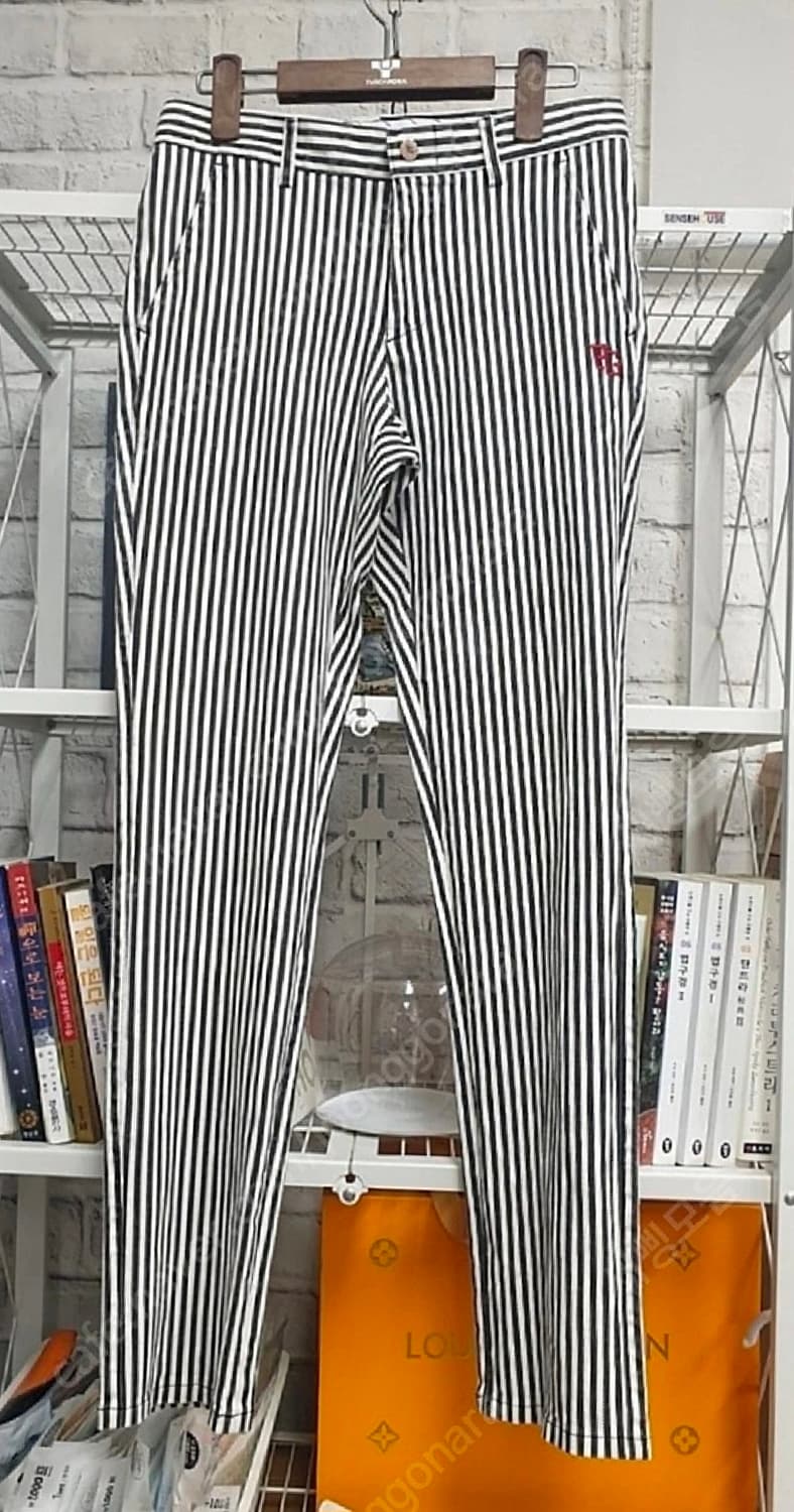 파리게이츠 여성골프바지 28 봄~가을 초여름 스트라이프 스키니핏 WA49 상품이미지1