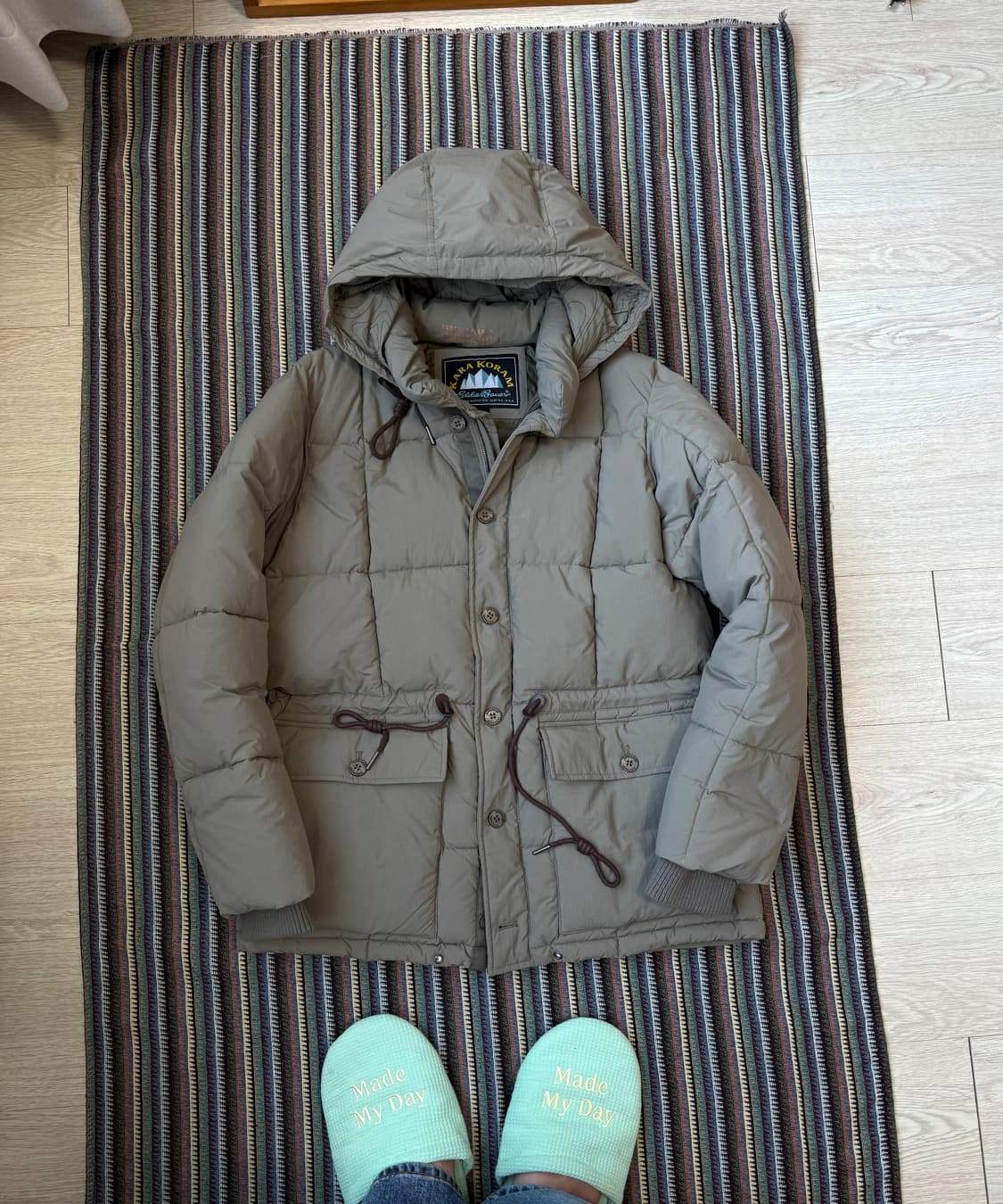 에디바우어 마더그라운드 카라코람 패딩 상품이미지3