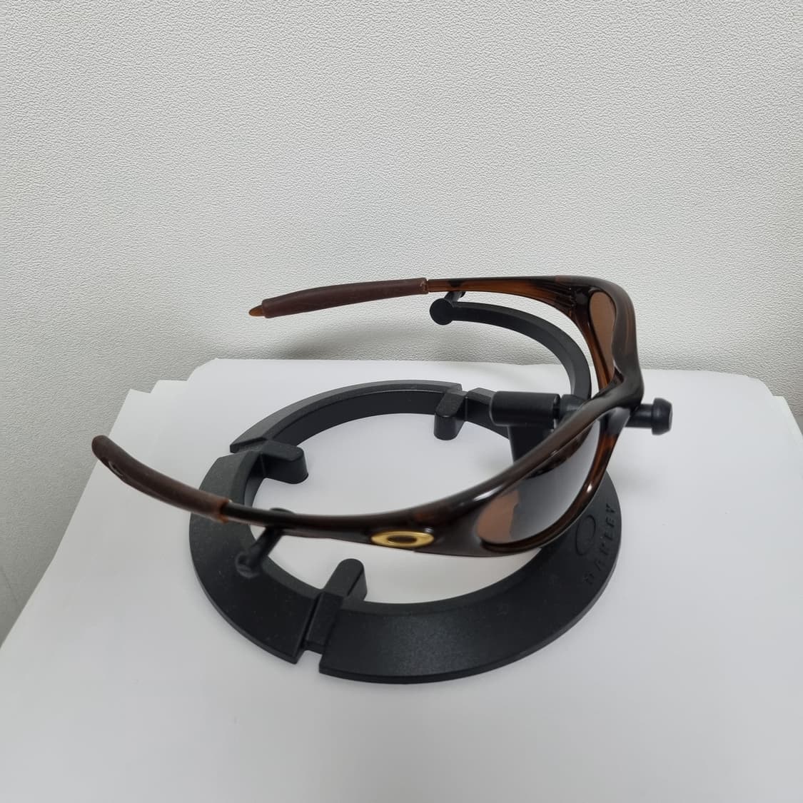 오클리 미뉴트 1.0 브라운  상품이미지3