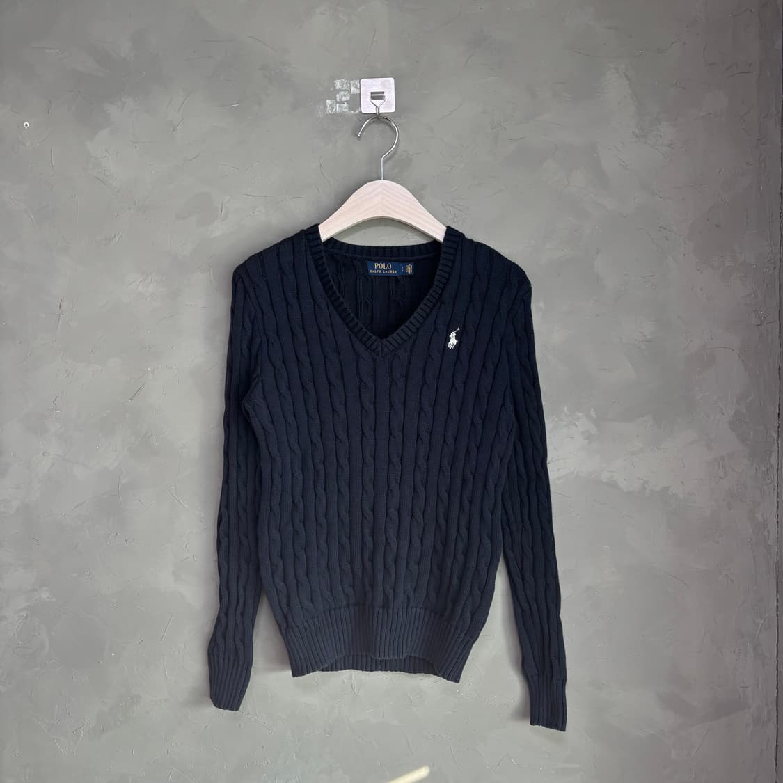 폴로 랄프로렌 꽈배기 브이넥 니트 네이비 상품이미지1