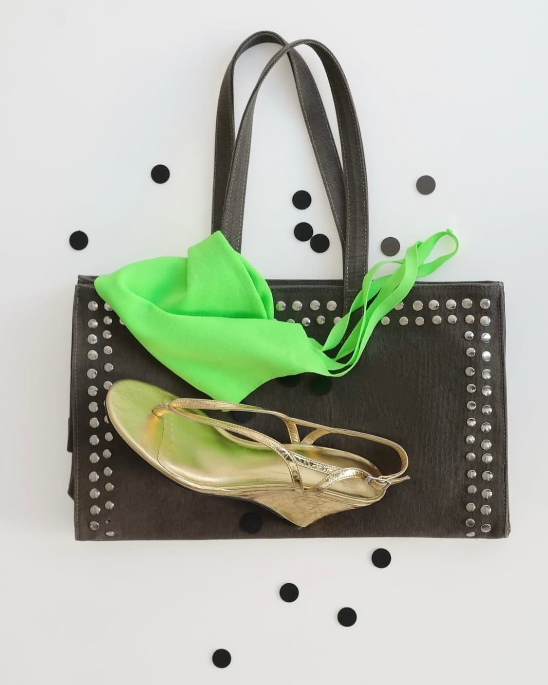 기마구아스 Midi Shopper 스터드 미디 쇼퍼백/그레이 상품이미지1