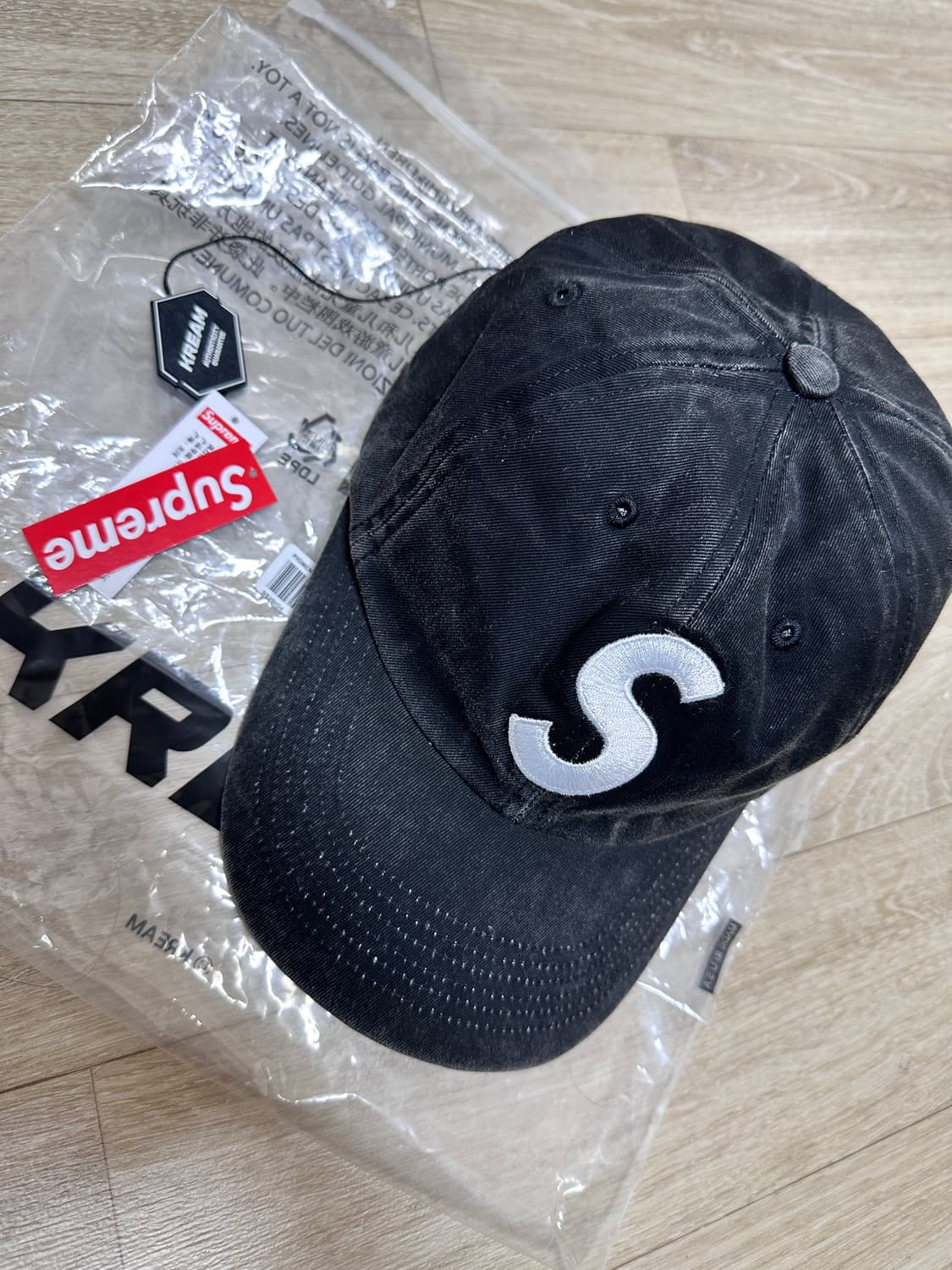 슈프림 S로고 볼캡 블랙 KREAM택포함 상품이미지1