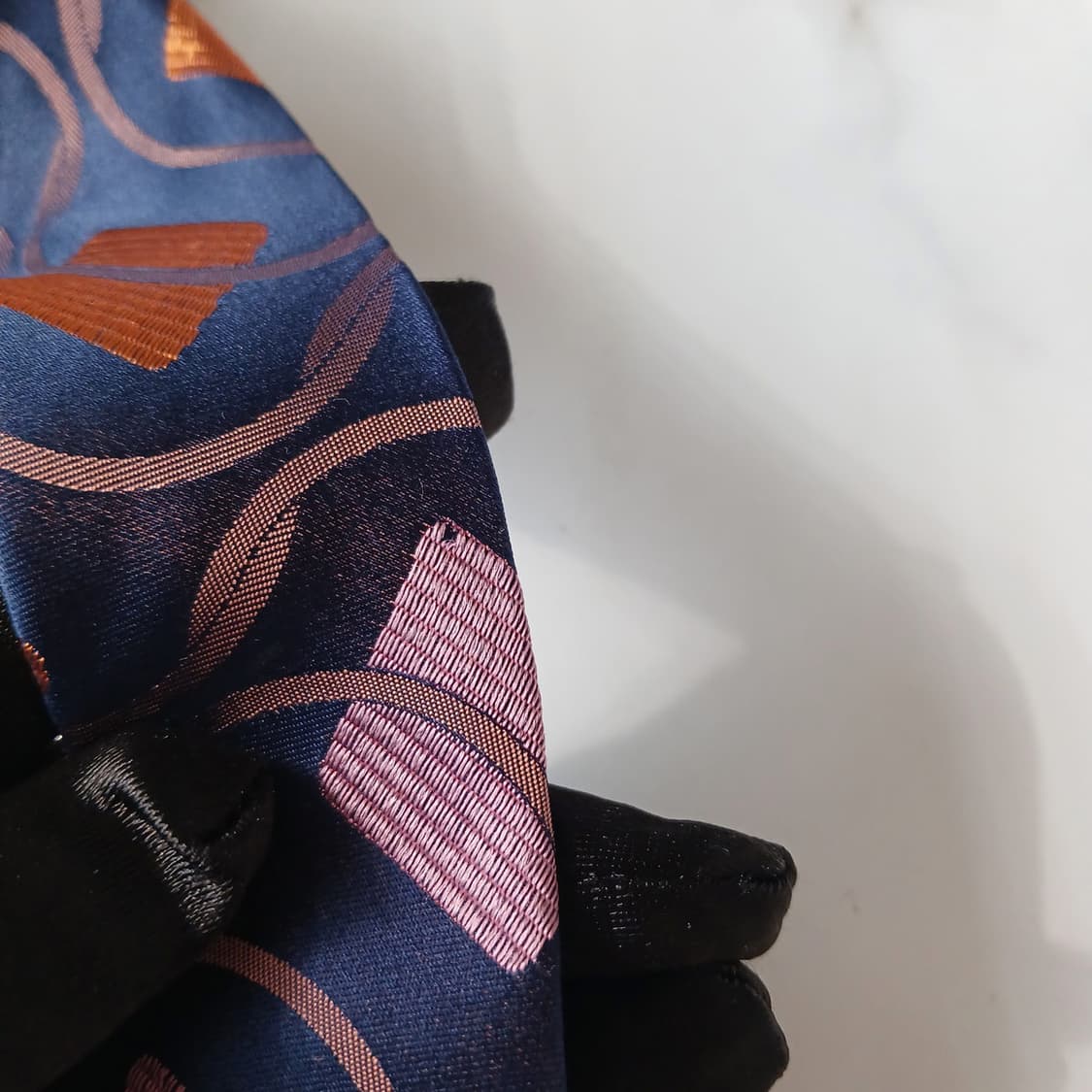 겐조 실크 네이비 자카드 패턴 넥타이 9.5cm A+~A등급 E853
 상품이미지9