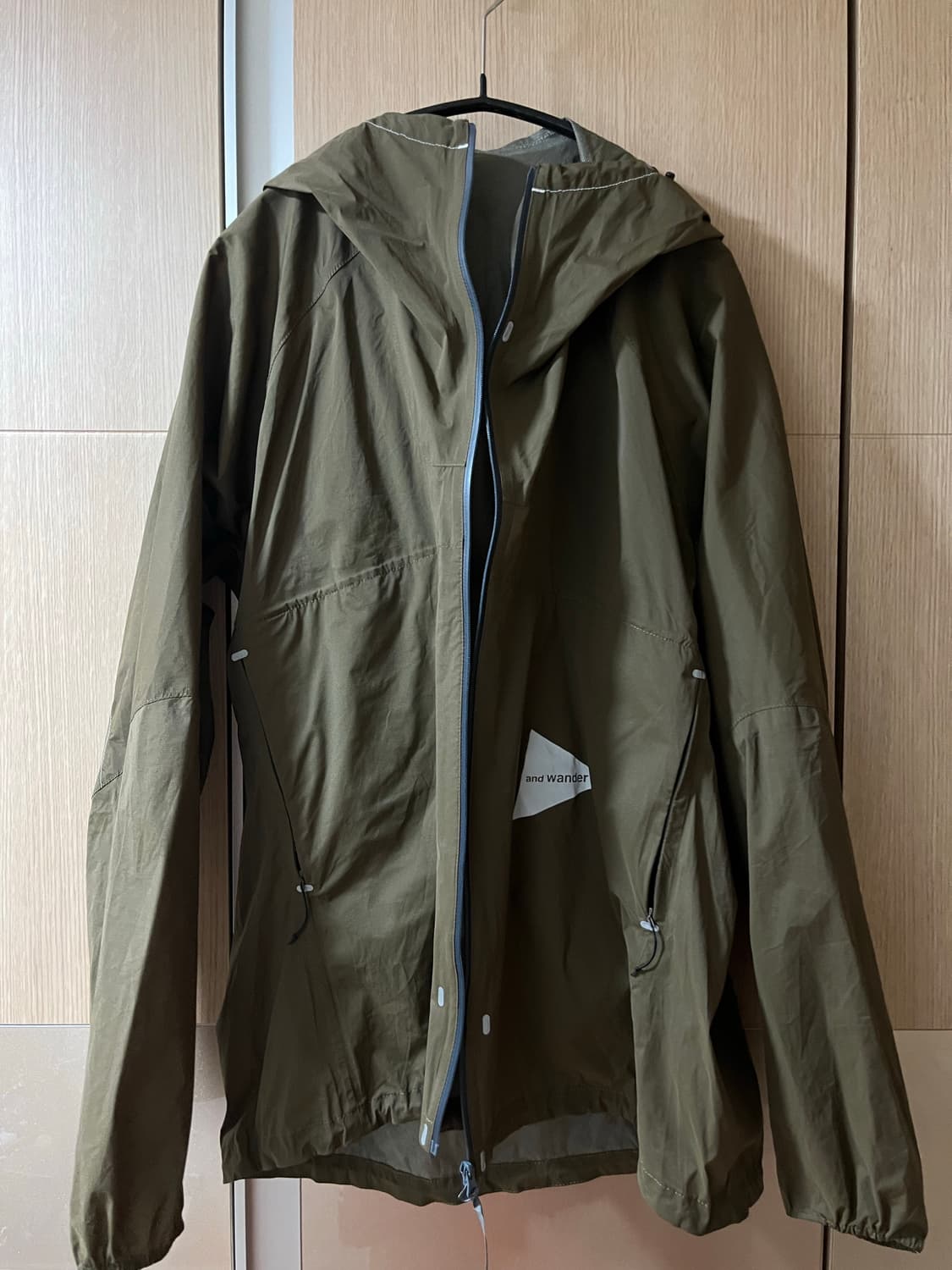 앤드원더 바람막이 자켓 브라운 3사이즈 팝니다 상품이미지1