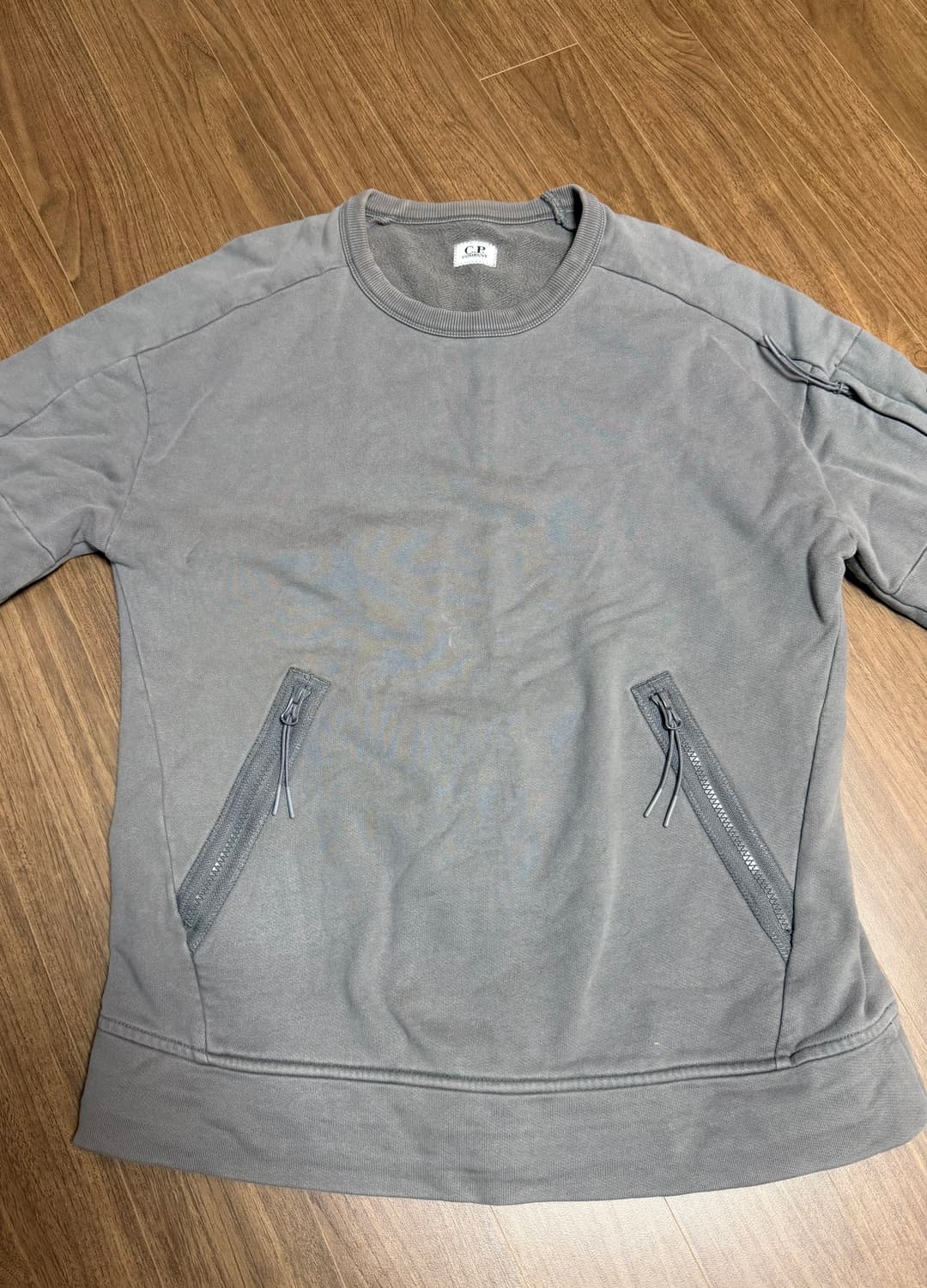 CP컴퍼니 맨투맨 L 상품이미지1