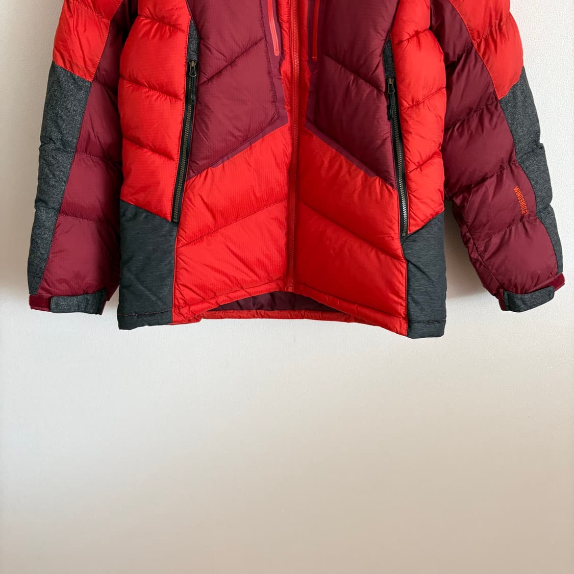 Autobahn 오토반 레드 컬러 패딩 점퍼 100 상품이미지2