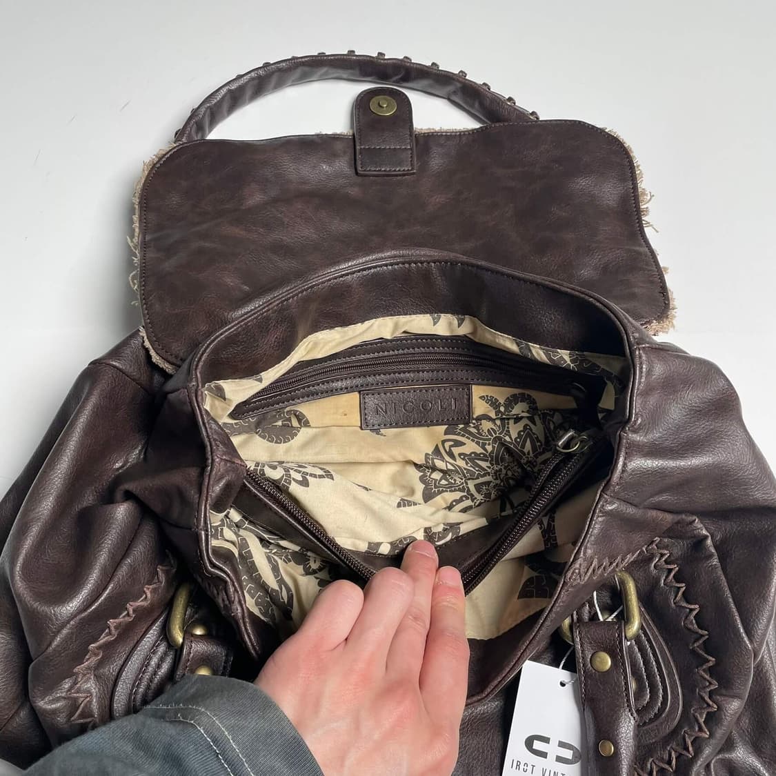 Nicoli 에스닉 커버 레더 백 상품이미지8