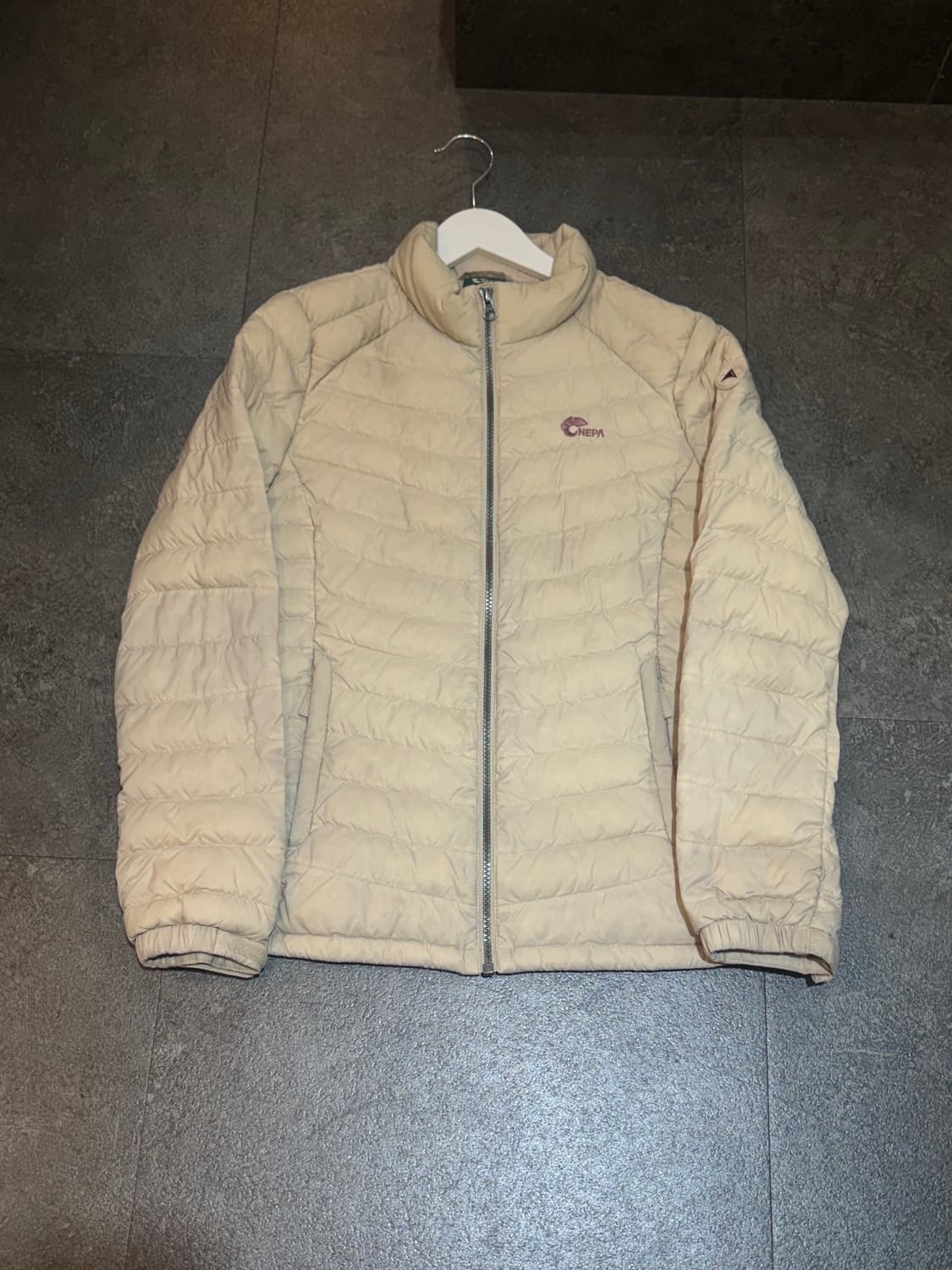 네파 여성 구스다운 경량패딩 90사이즈 상품이미지2