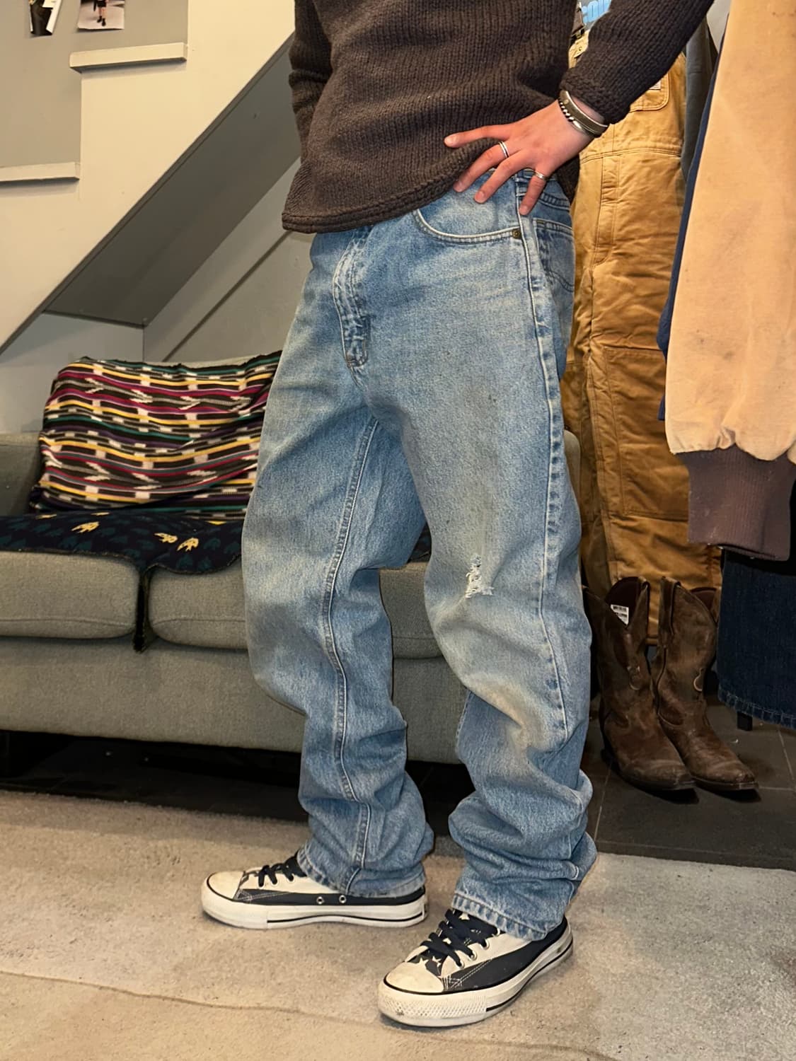 00’s Carhartt cracked washed denim pants 상품이미지3