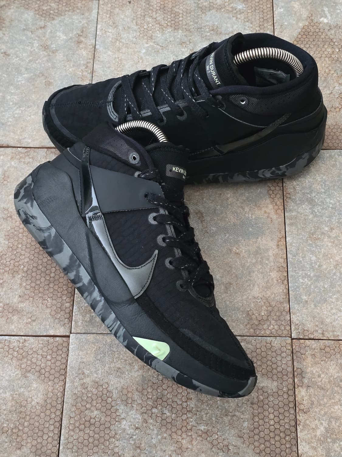 (255)나이키 케빈 듀란트 13 카모 솔  상품이미지6