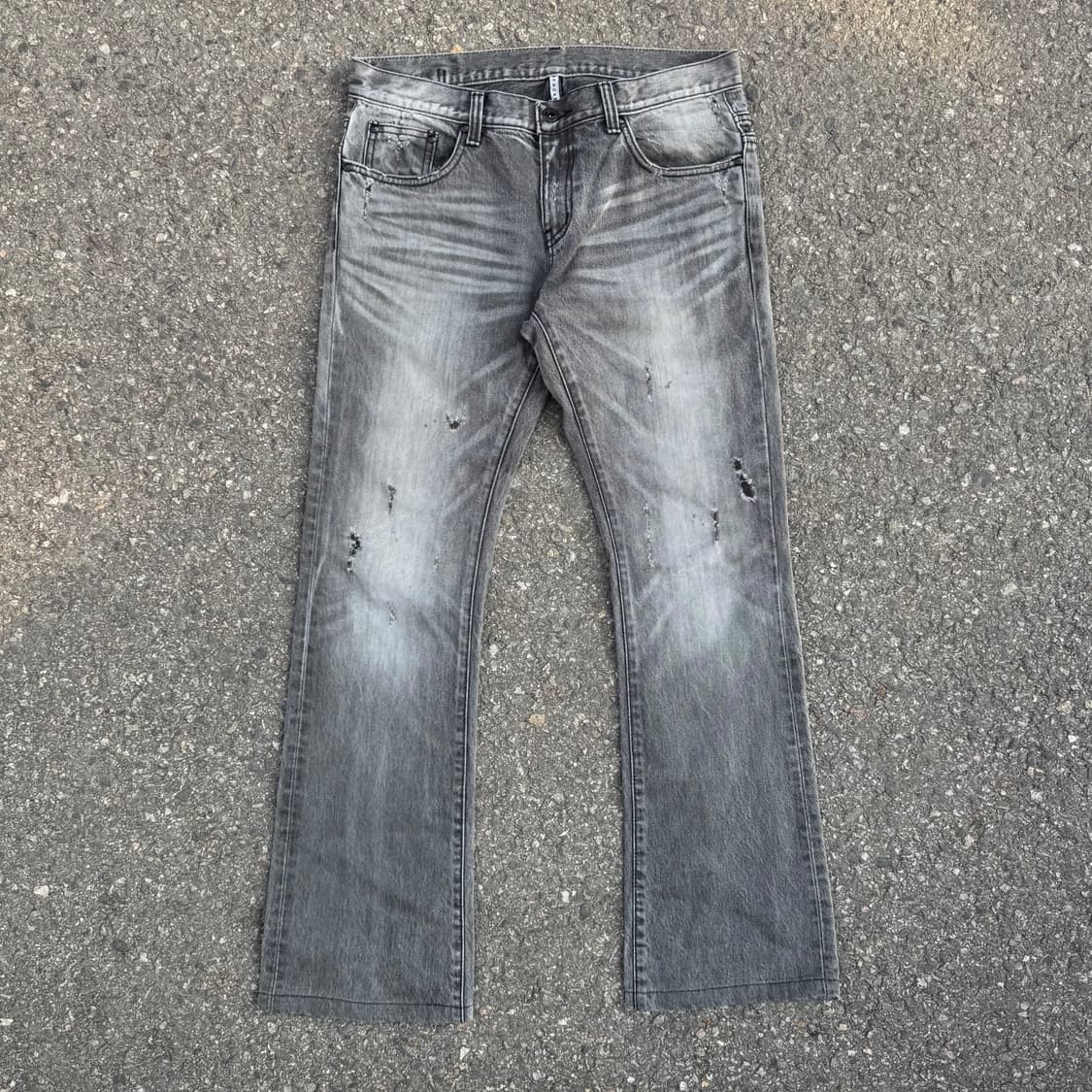 블랙바렛 By 닐바렛 데미지 부츠컷 데님 팬츠 상품이미지1