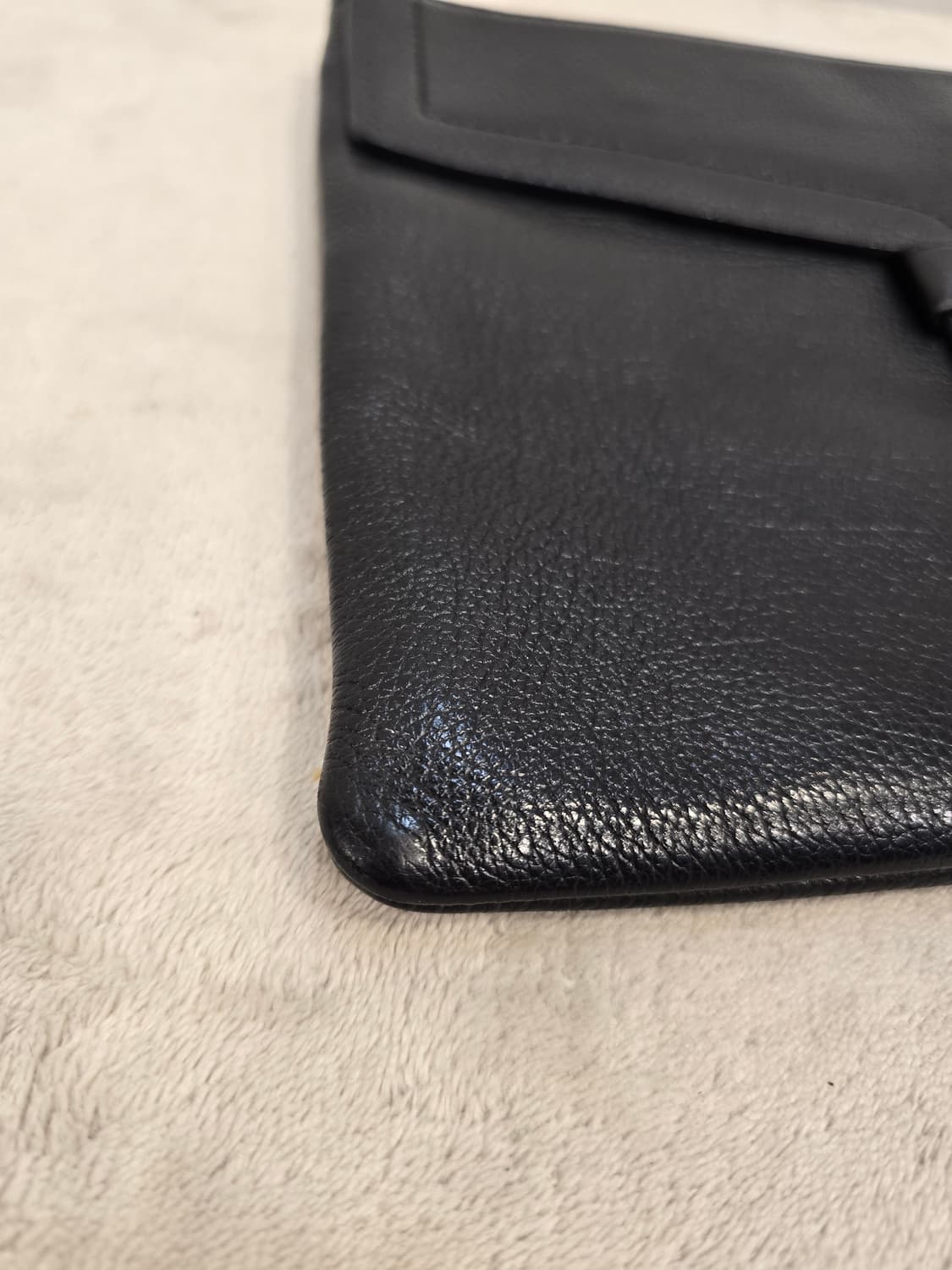 덱케 DEECKE 남여공용  블랙 가죽 클러치백 상품이미지5