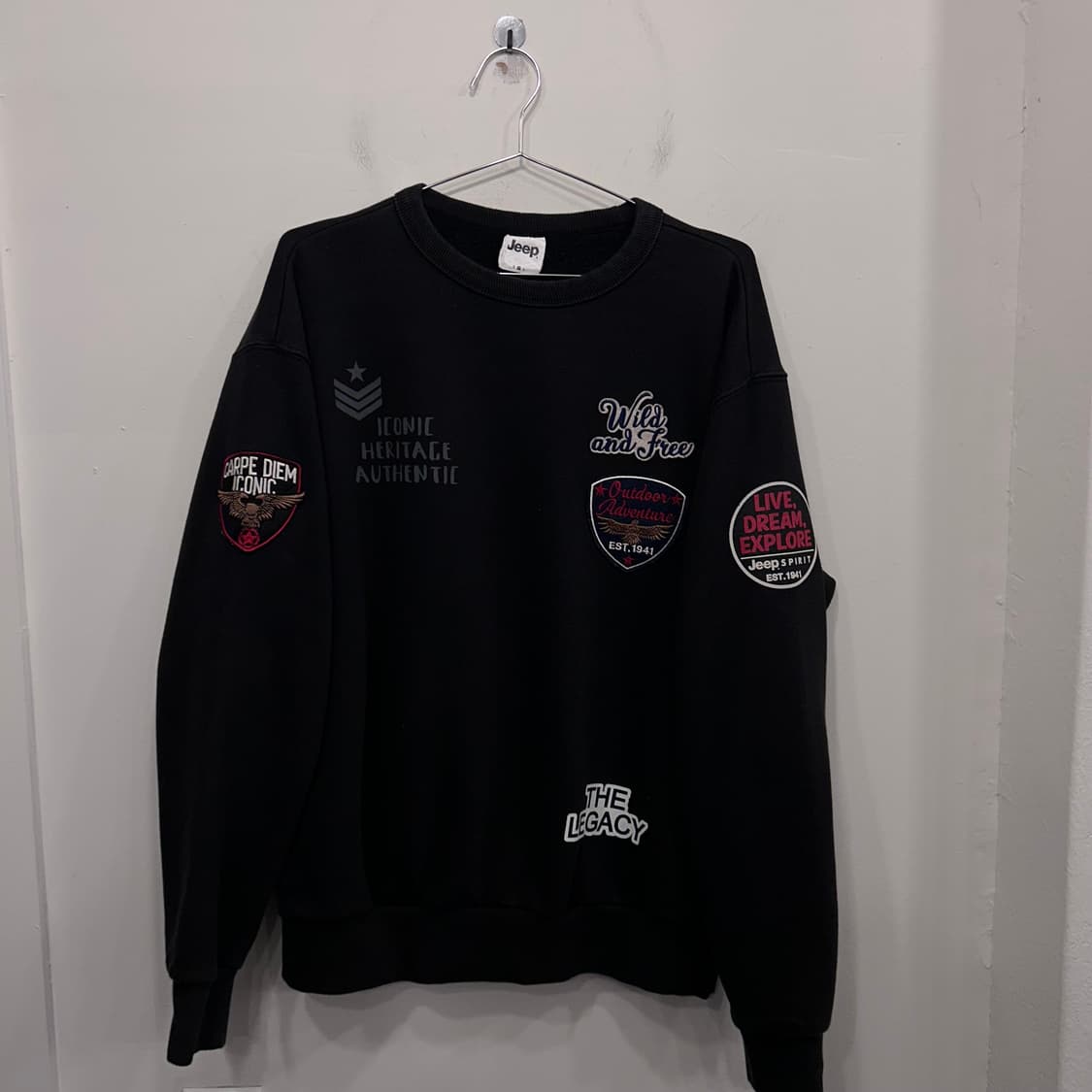 지프 스피릿 아이코닉 와펜로고 기모 맨투맨 상품이미지2