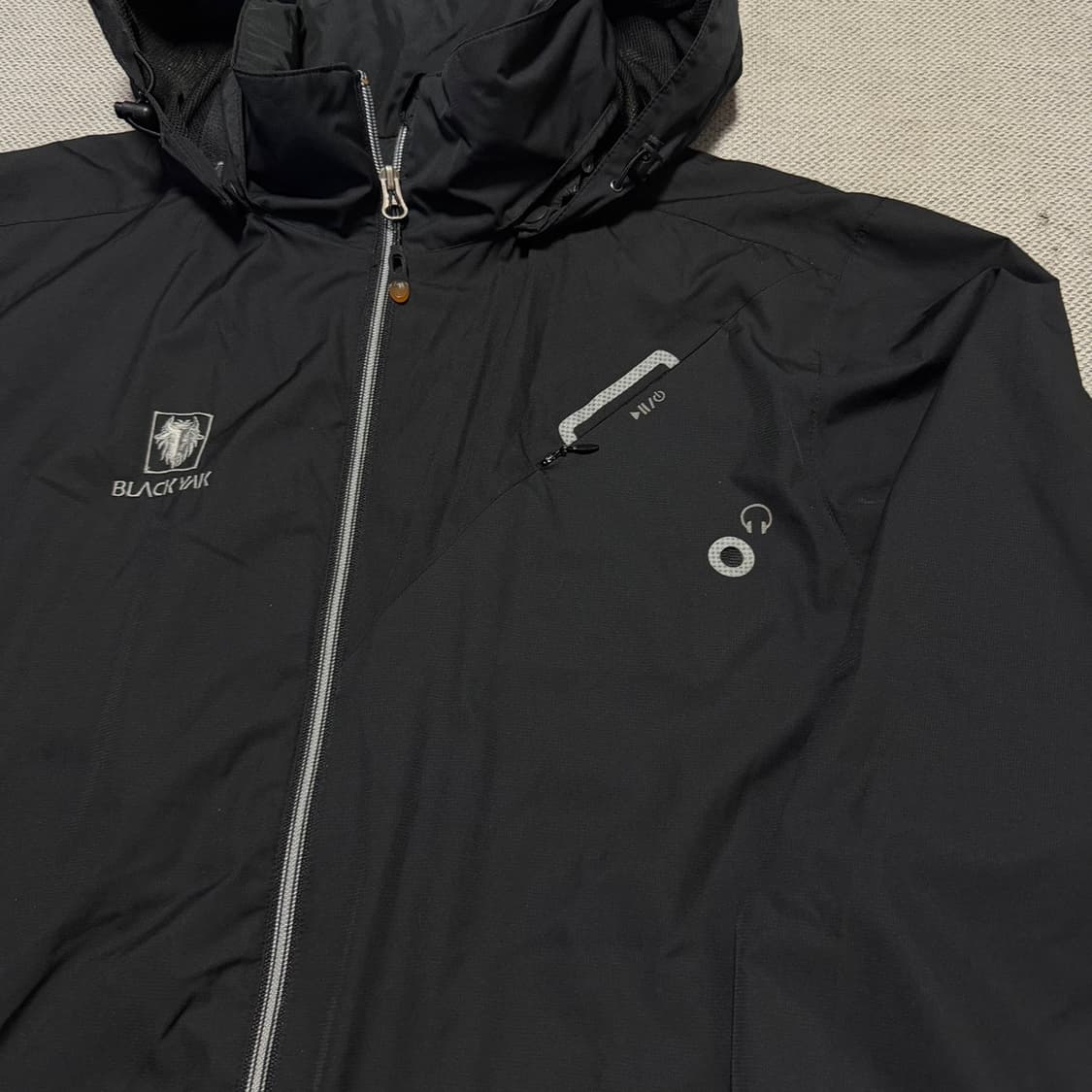 블랙야크 아쿠아 쉴드 방수 바람막이 자켓 상품이미지3