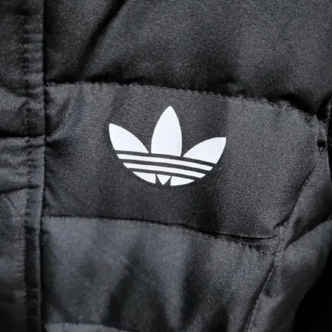 새상품급 아디다스 콜라보 바시티 퍼 패딩 점퍼 자켓 짱예쁨 상품이미지5