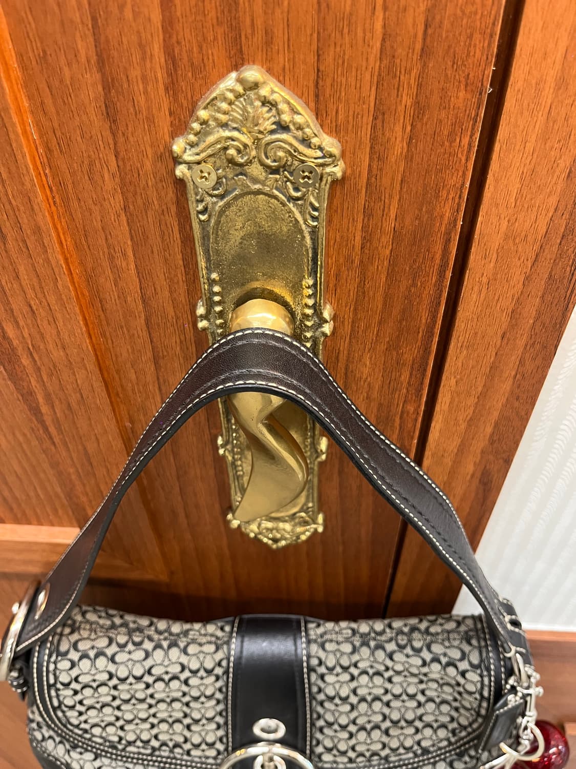 Coach Basic Shoulder Bag 상품이미지5