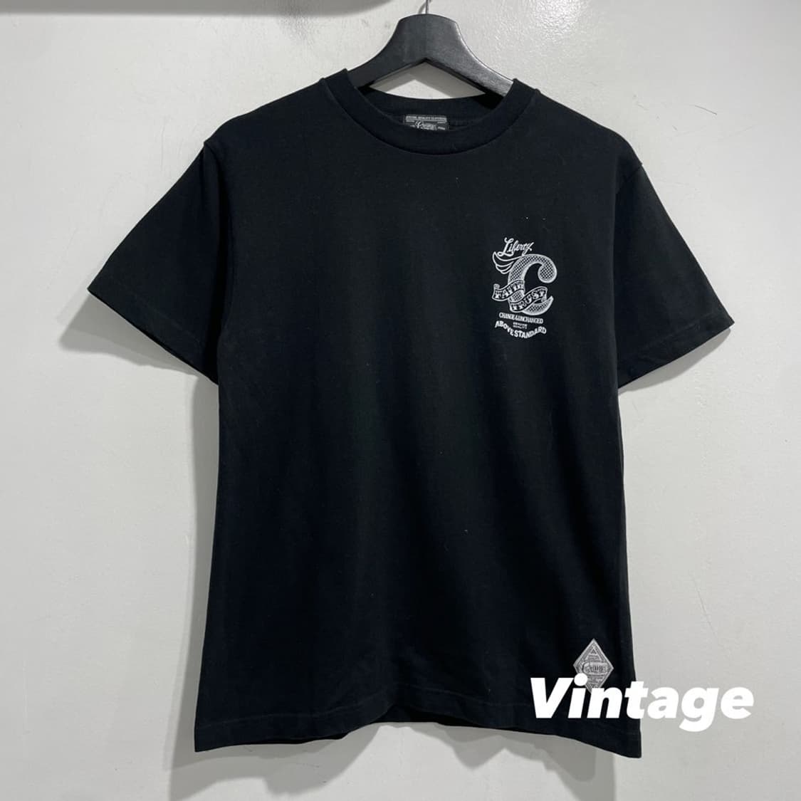 로고 프린팅 반팔티 상품이미지1