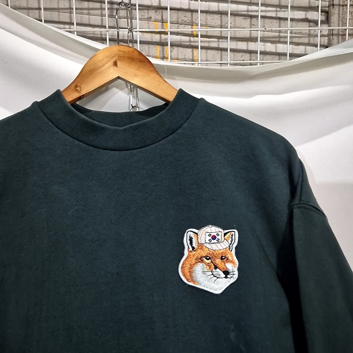 메종키츠네 태극기 폭스 헤드 맨투맨 상품이미지2