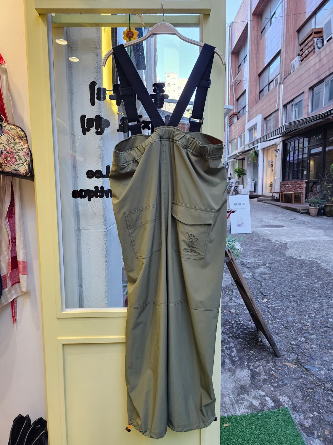 Titicaca 카키 핀턱 오버롤 상품이미지8