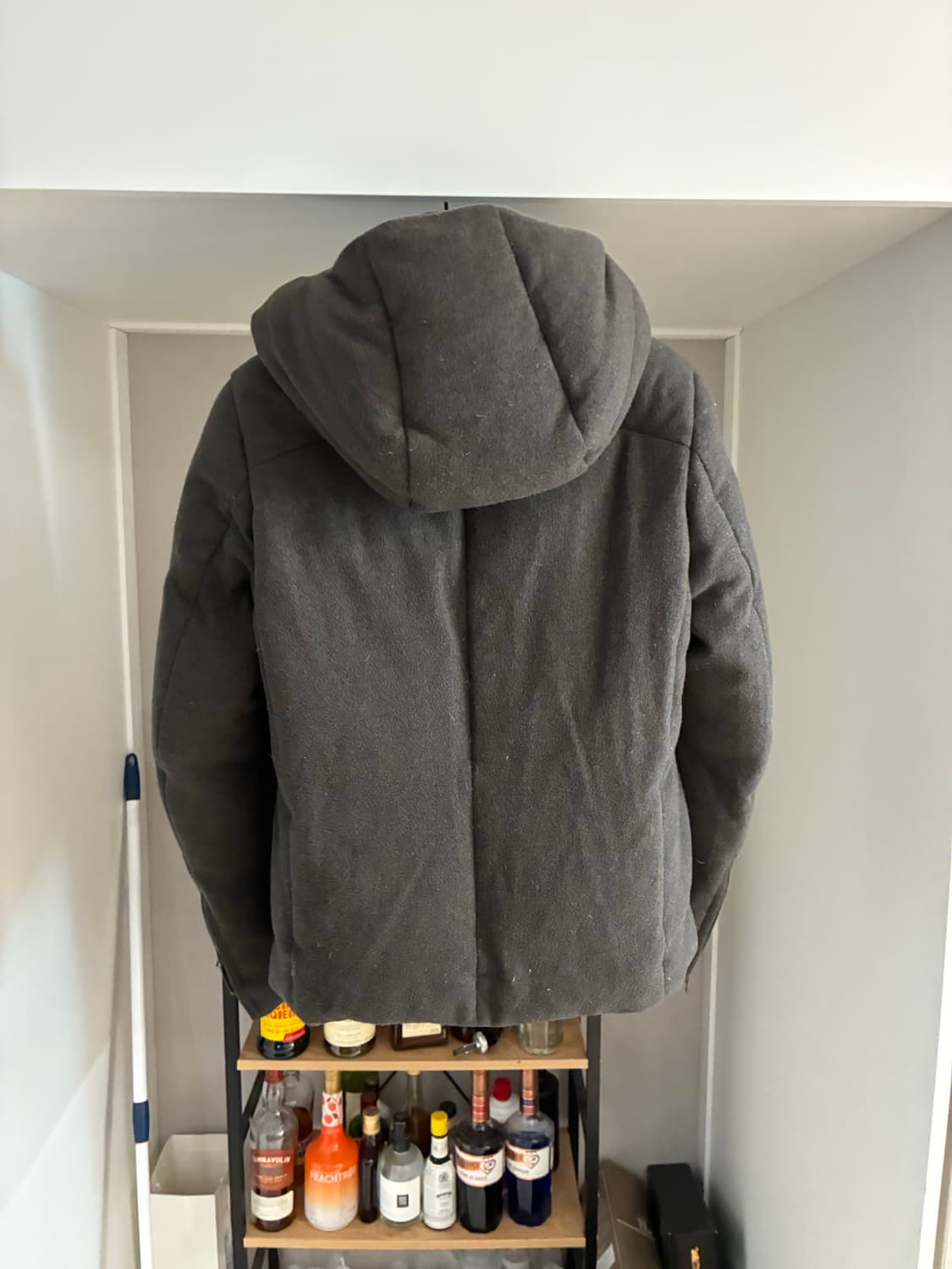 카즈유키 쿠마가이 사선 패딩 자켓 상품이미지4