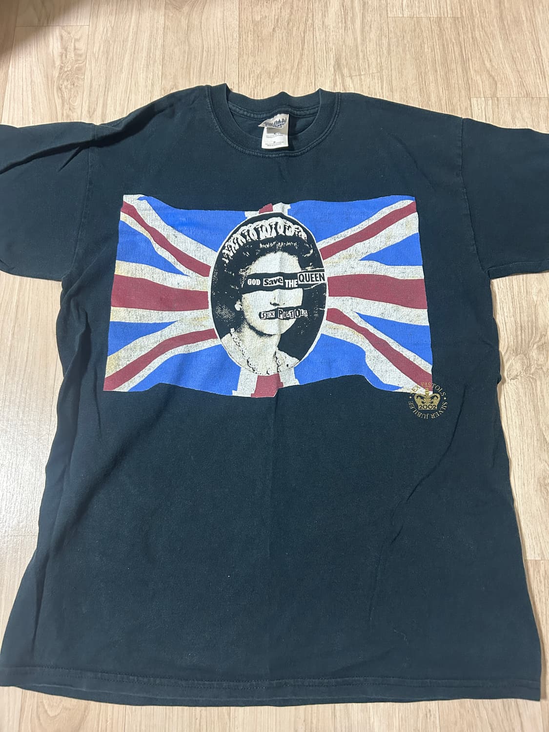 섹스피스톨즈 GOD SAVE THE QUEEN 밴드티 여왕즉위 50주년 상품이미지2
