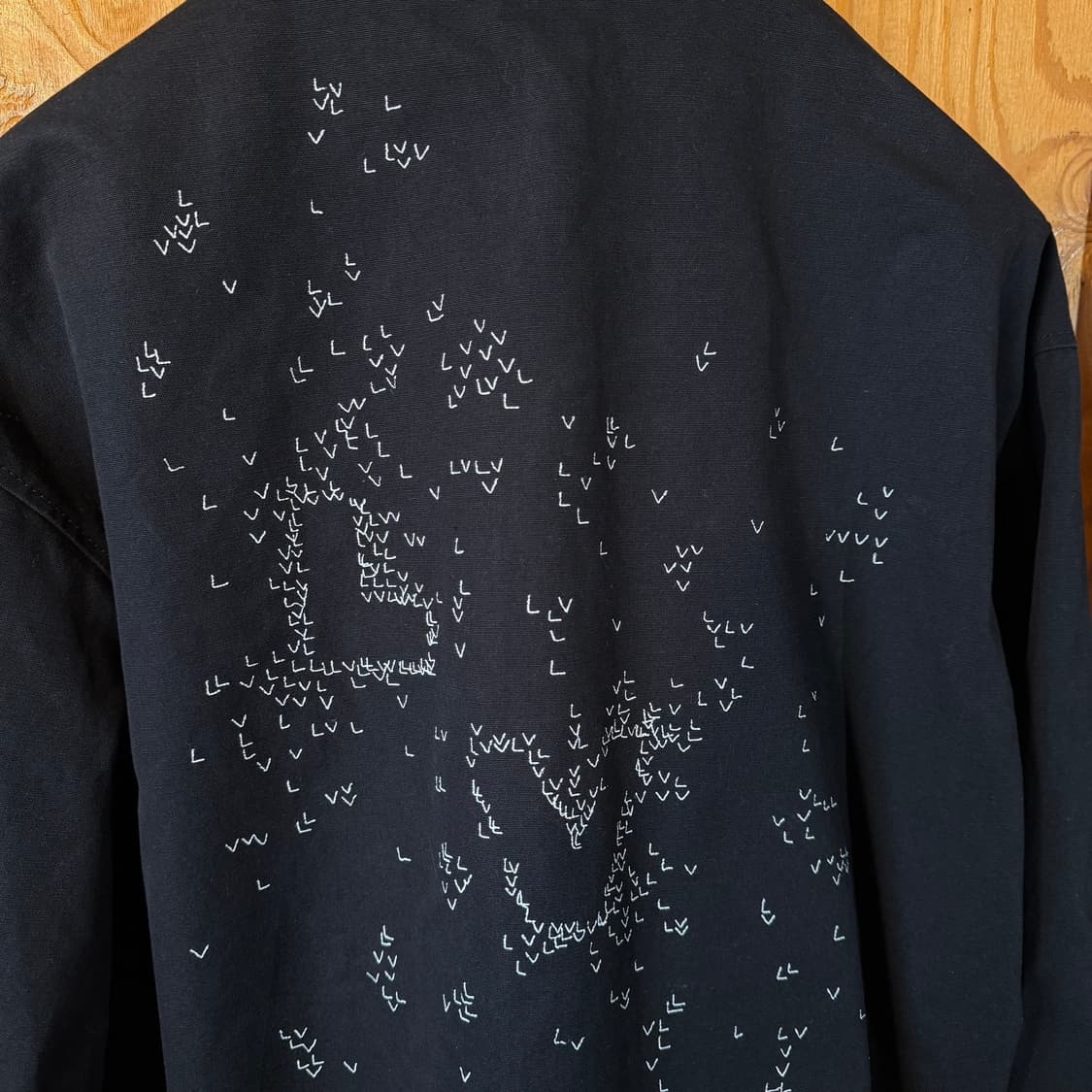 루이비통 스프레드 데님 셔츠 자켓 판매 합니다. 상품이미지8