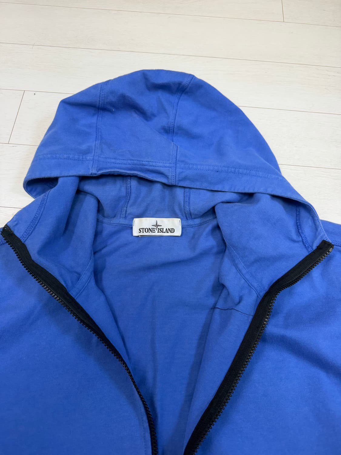 스톤아일랜드 후드 집업 XL 사이즈  상태 9.7/10  이염 찢김 스크 상품이미지2