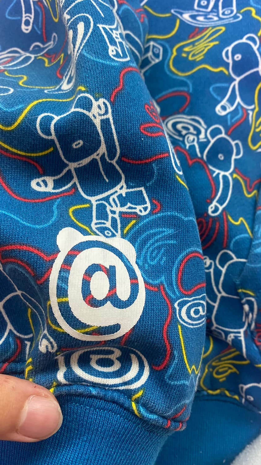 (처분) 베이프 x 메디콤 토이 카모 베어 샤크후드집업(L~XL) 상품이미지2
