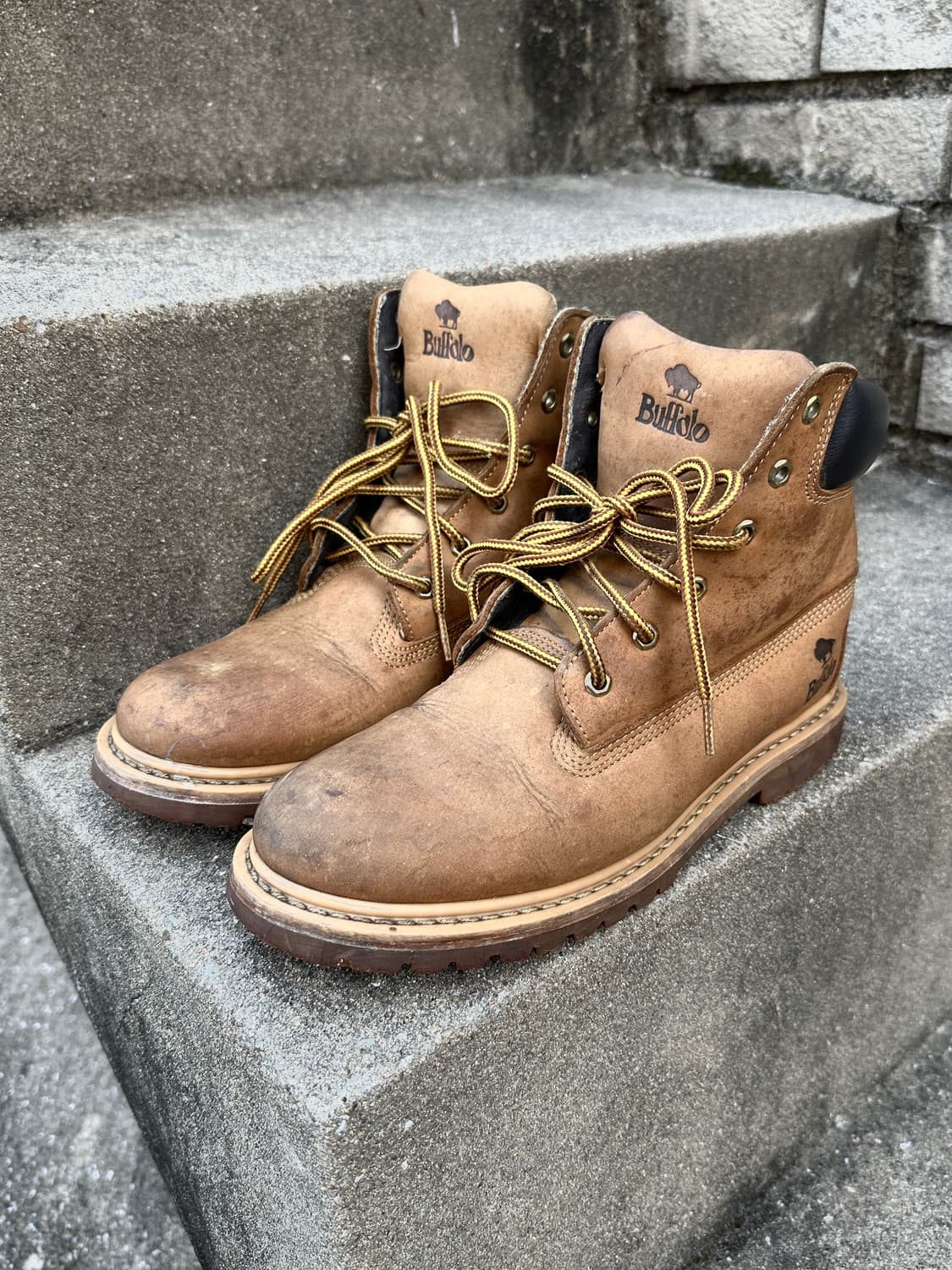 Buffalo suede winter boots 상품이미지1