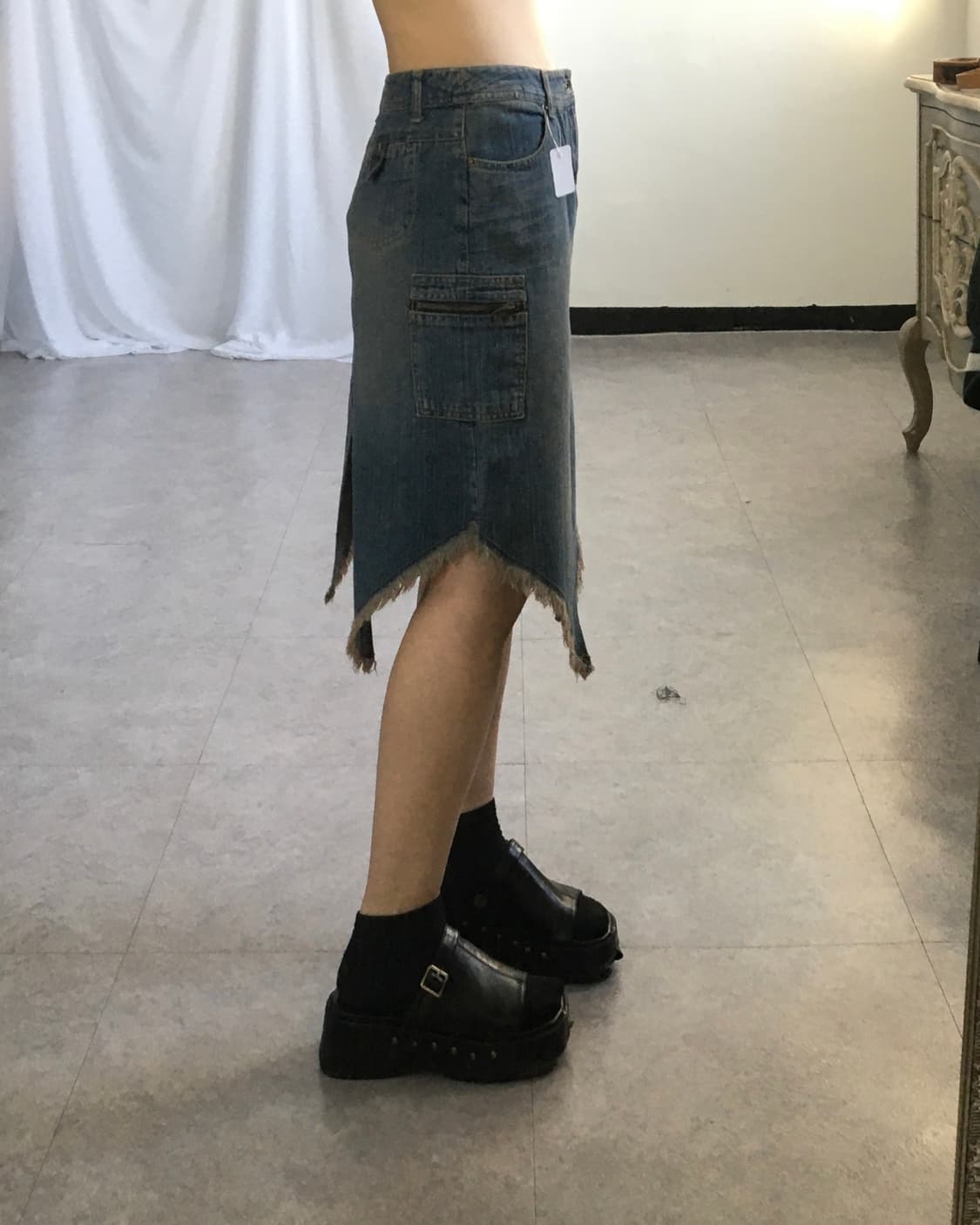 Fringe point unbalanced midi skirt 상품이미지5