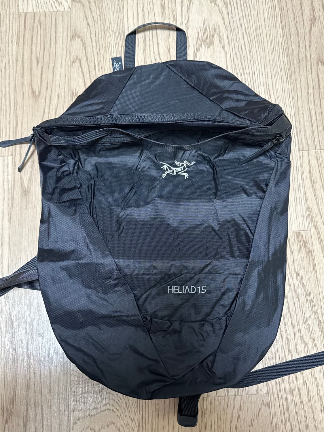 아크테릭스 헬리아드 15 백팩 블랙 상품이미지1