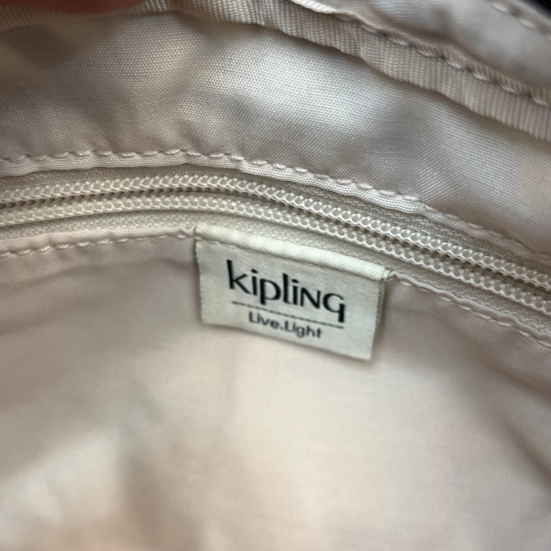 키플링 숄더백 상품이미지5