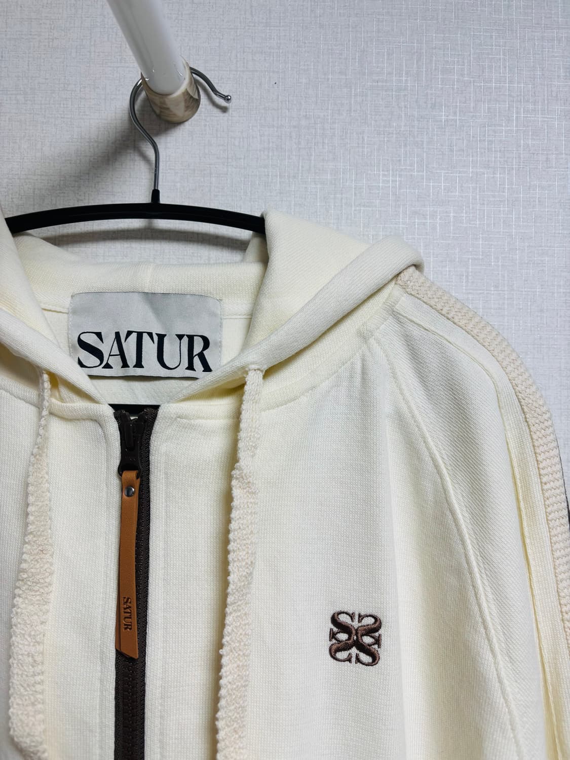 SATUR 새터 로고 자수 집업 후드집업 상품이미지4