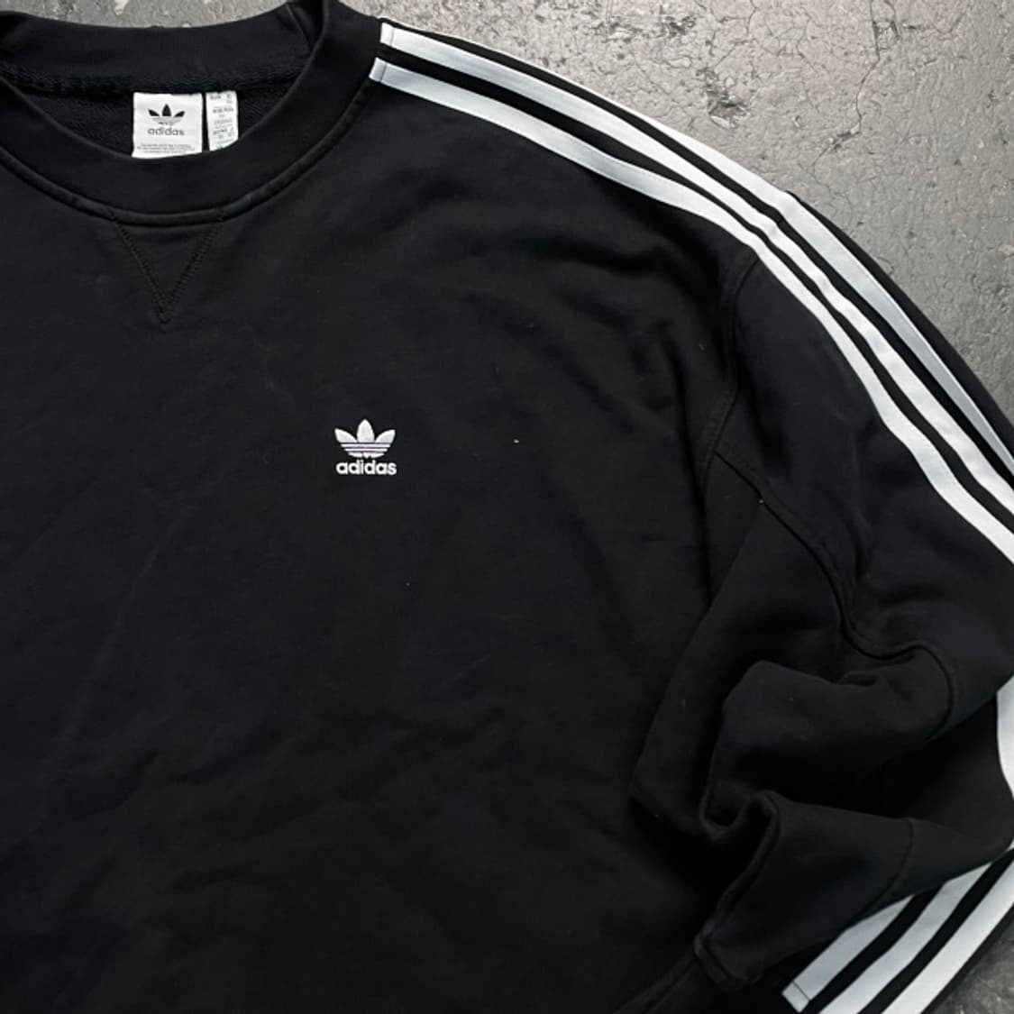 100 아디다스 오버핏 맨투맨  상품이미지2