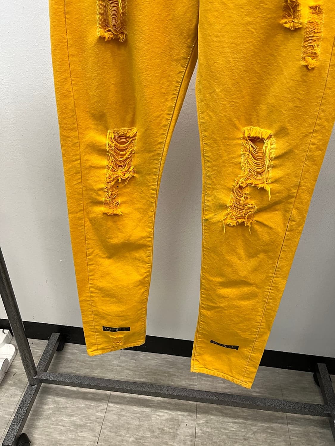 32) 오프화이트 옐로 디스 워크진 상품이미지3