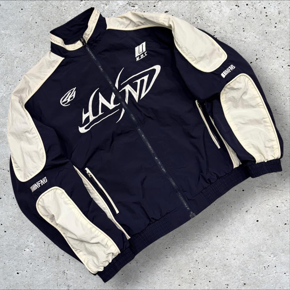 [L] 낫포너드 네이비 화이트 바람막이 자켓 B971 상품이미지1