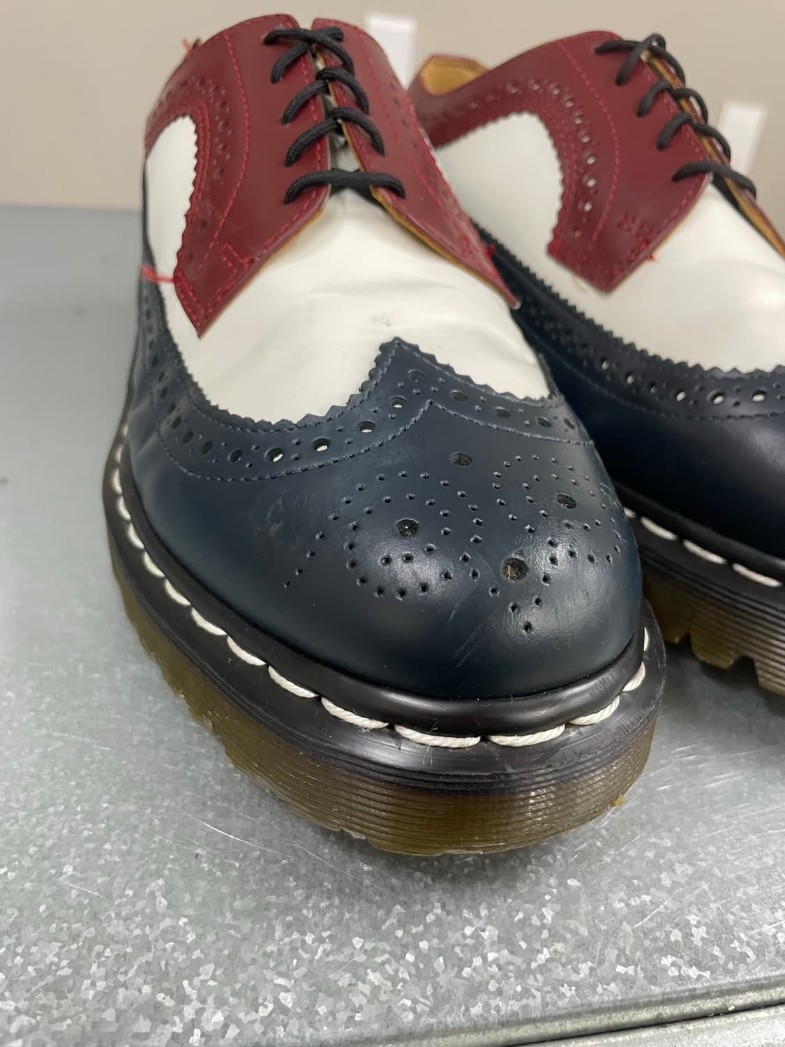 닥터마틴 5홀 윙팁 3989 브로그 슈즈  uk6 상품이미지7