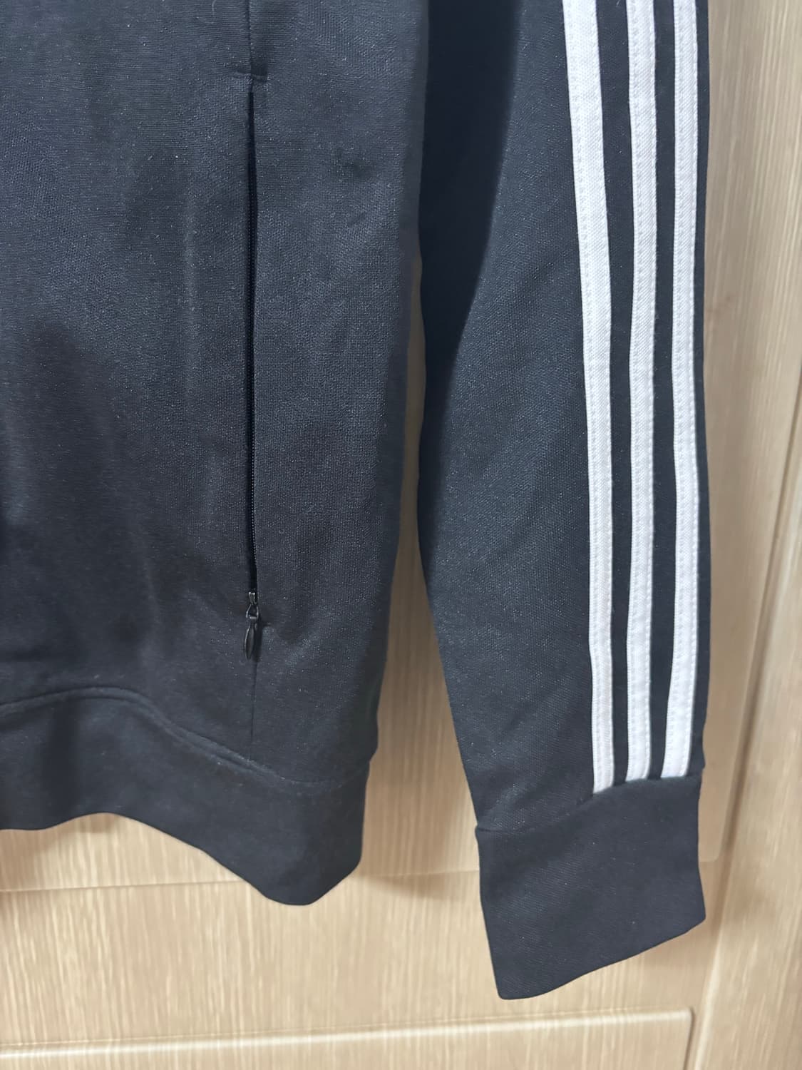 아디다스 유로파 트랙탑 블랙 상품이미지4