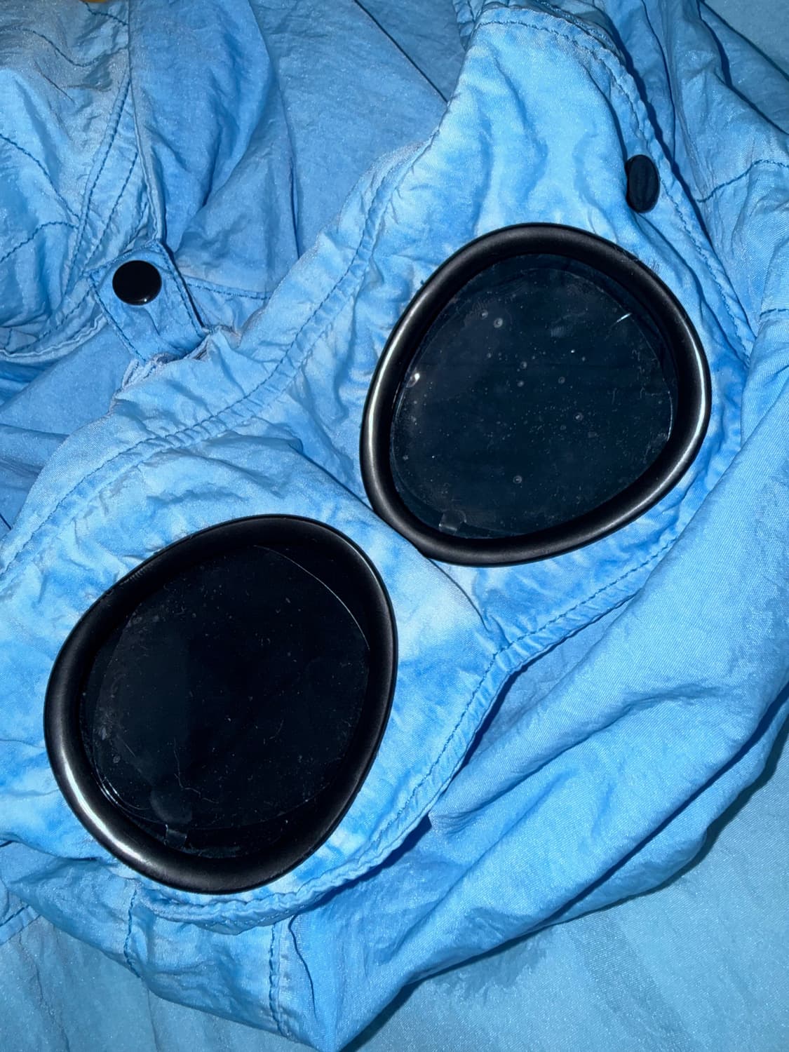 CP컴퍼니 고글 후드 자켓 스카이블루 상품이미지2