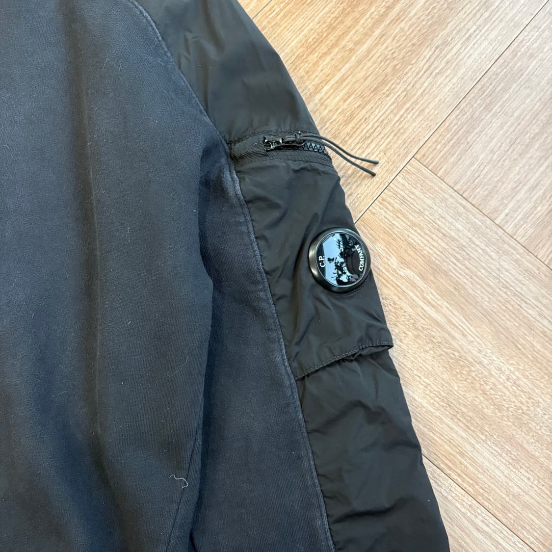 씨피컴퍼니 코튼 & 나일론 믹스 스웻셔츠 상품이미지6