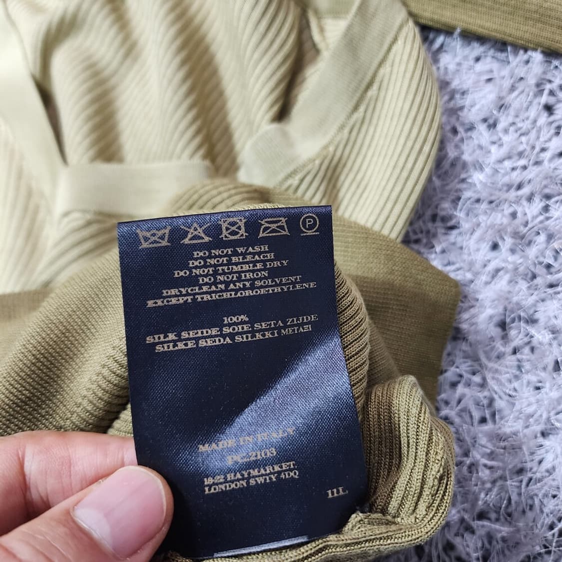 버버리 브이넥 니트티 LX 상품이미지6
