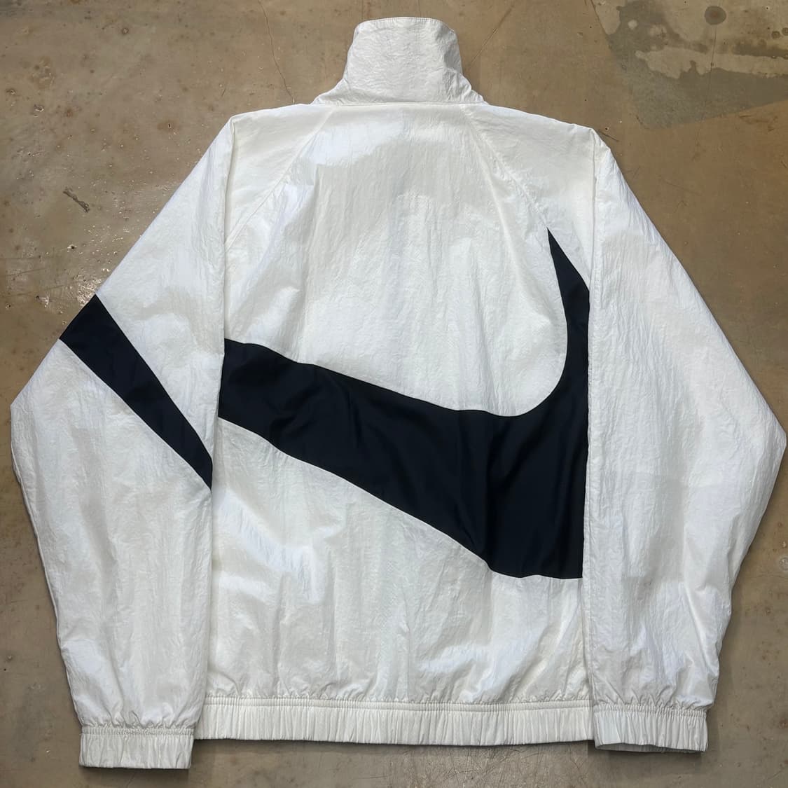 M 나이키 빅스우시 화이트 바람막이 상품이미지3