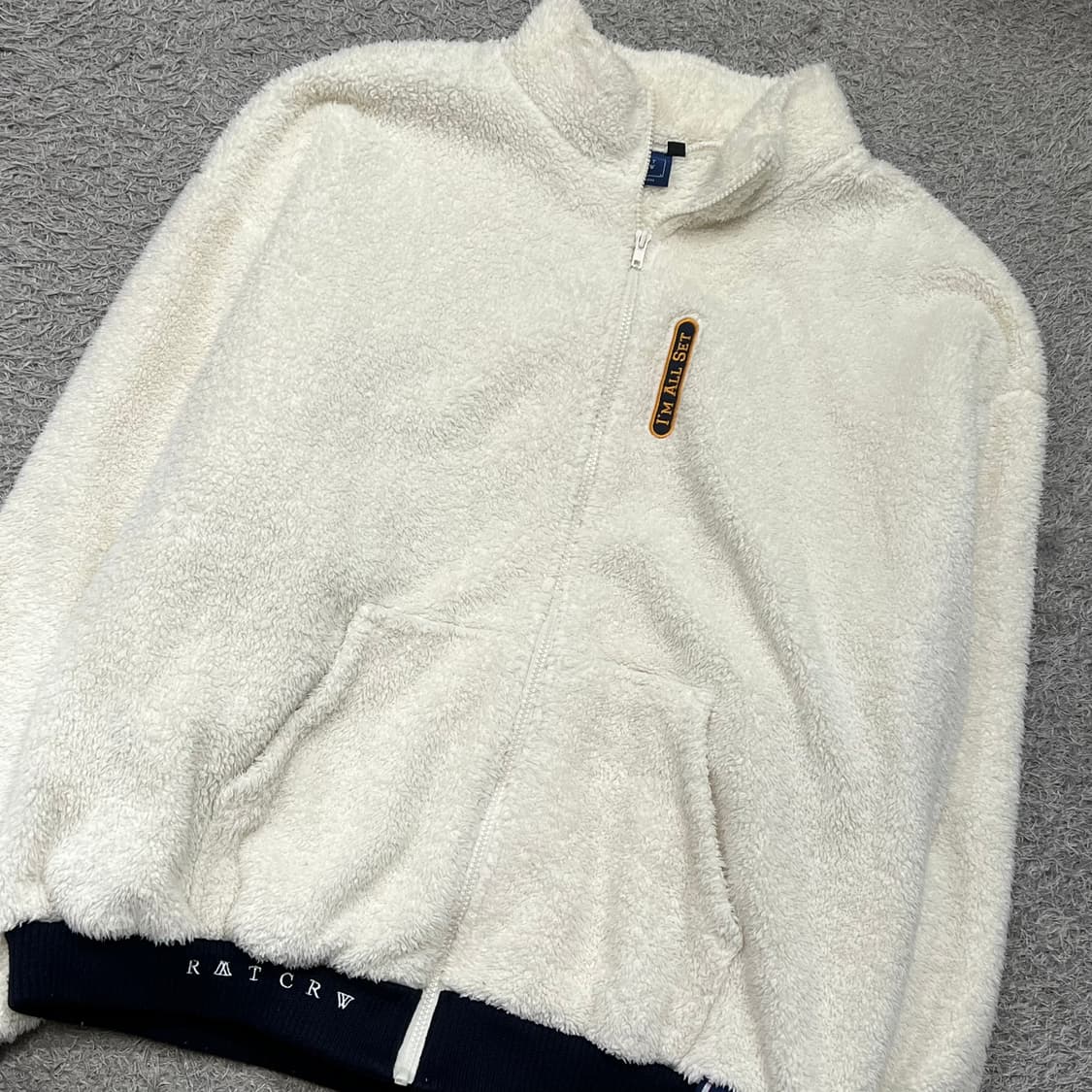 [100-105] 로맨틱크라운 후리스 상품이미지1