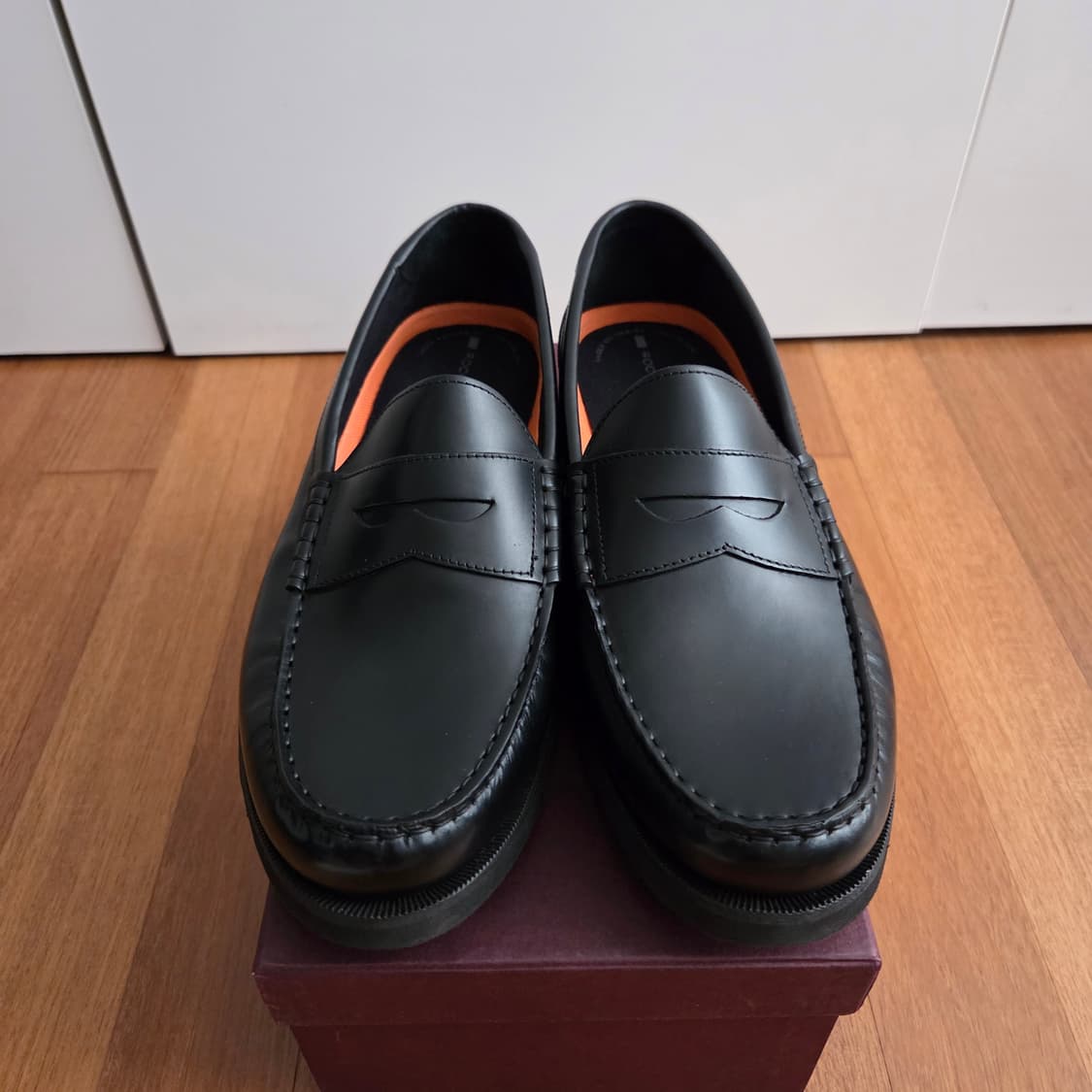 락포트 V80547 모던 프렙 블랙 285(10.5W)사이즈 상품이미지1