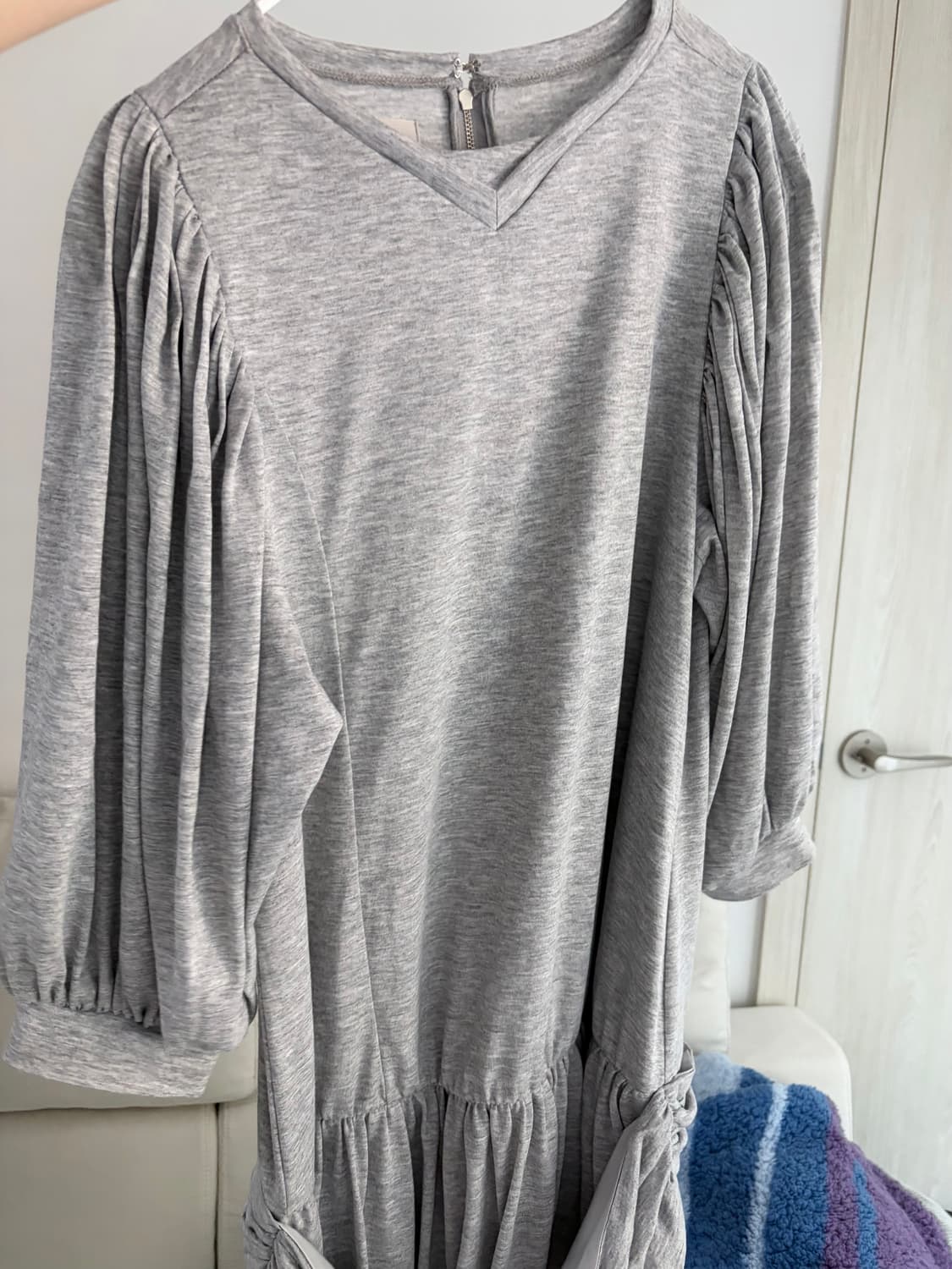 Eonts Art Nouveau Dress - gray 에옹쓰 아르누보 상품이미지1