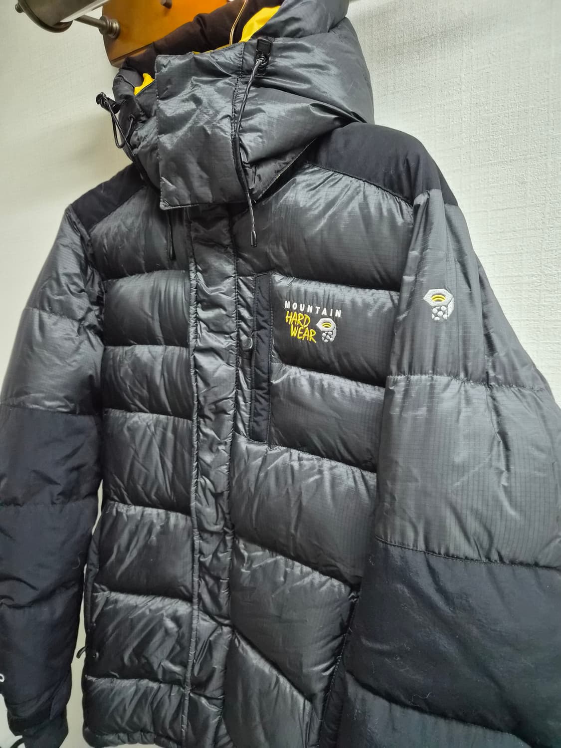 M/95) 마운틴 하드웨어 헤비 다운 패딩 팝니다 상품이미지3